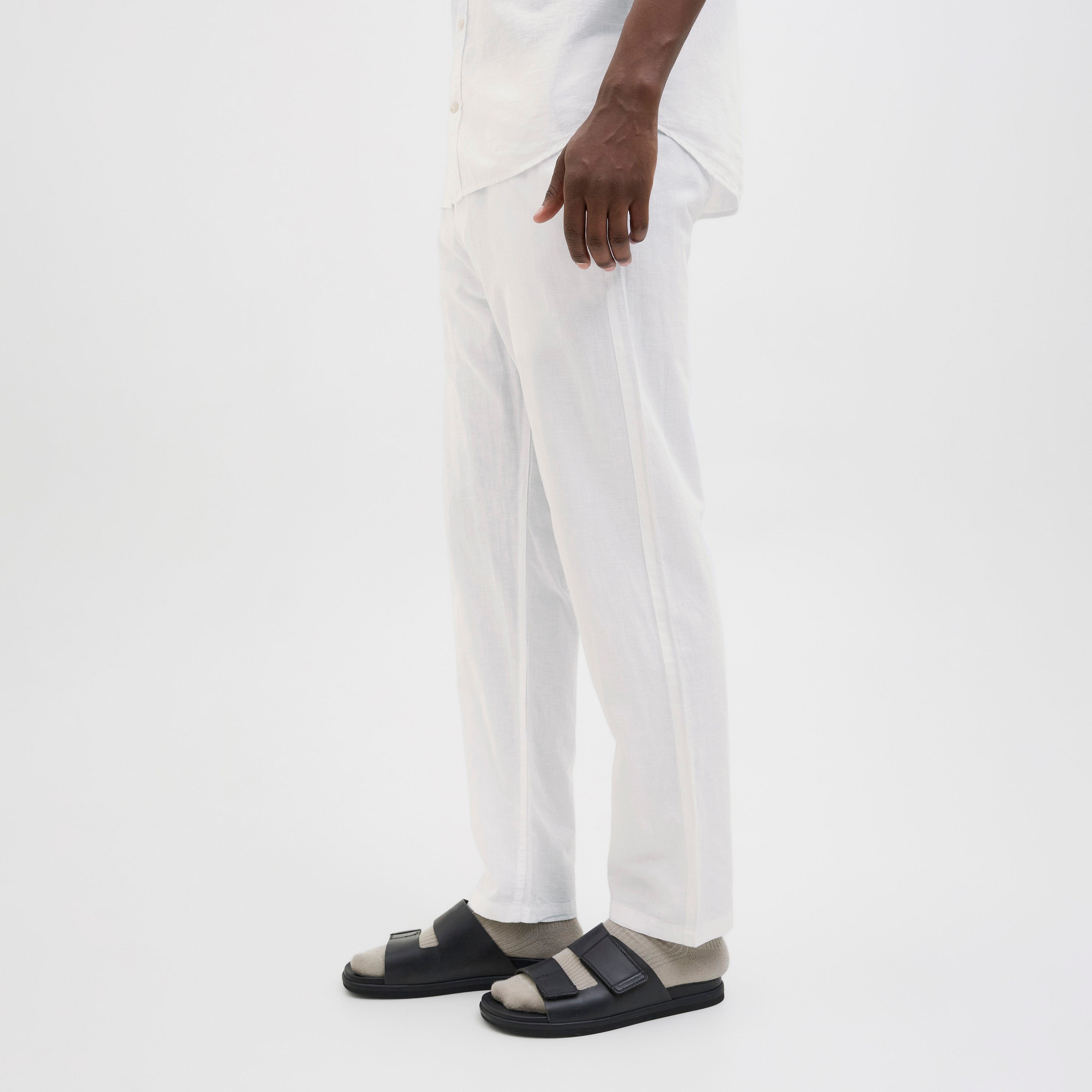 بنطلون رجالي من جاك آند جونز بأزرار متوسطة الارتفاع-men-clothing-bottoms-trousersandchinos-trousers-image-14