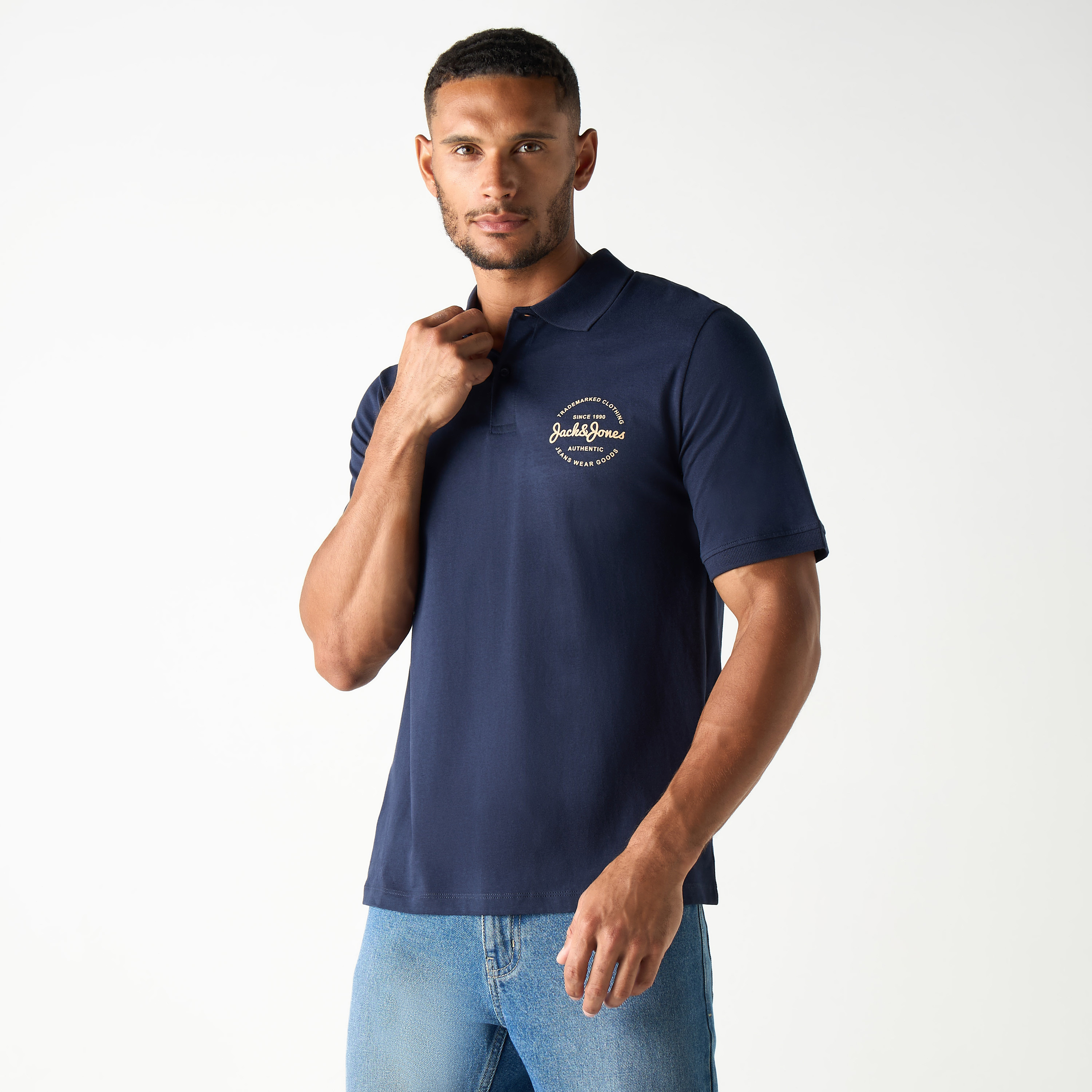 تيشيرت بولو بأكمام قصيرة وياقة وشعار من جاك آند جونز-men-clothing-tshirtsandpolos-polos-image-5