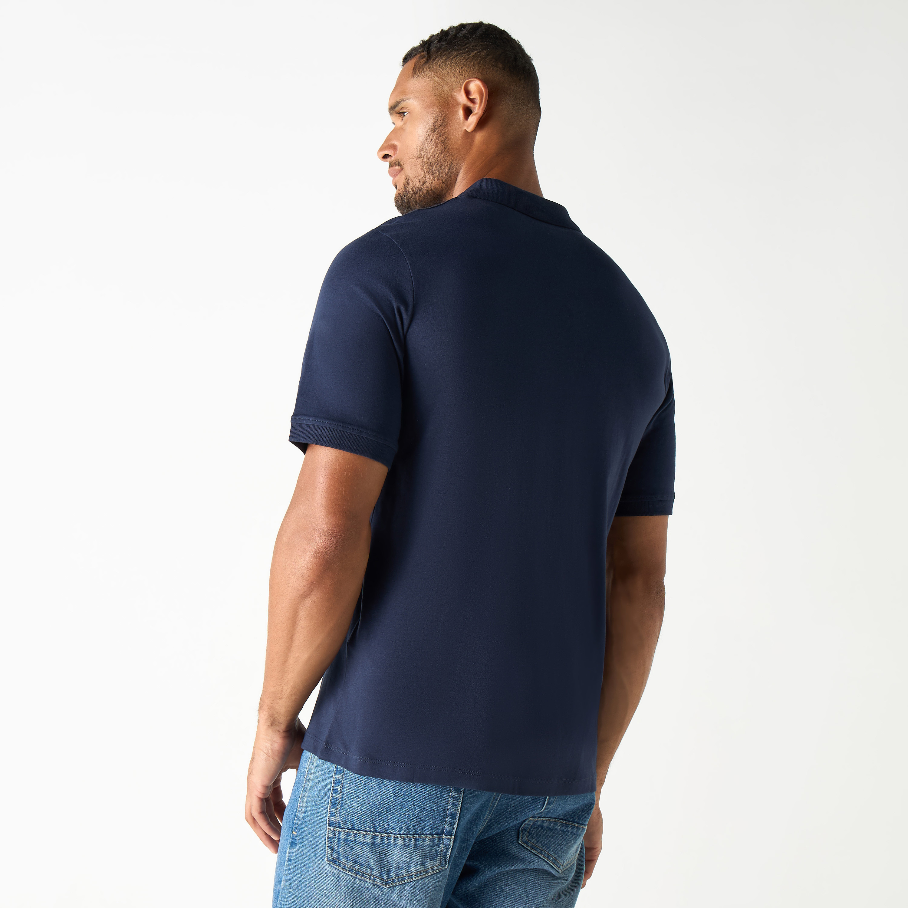 تيشيرت بولو بأكمام قصيرة وياقة وشعار من جاك آند جونز-men-clothing-tshirtsandpolos-polos-image-7