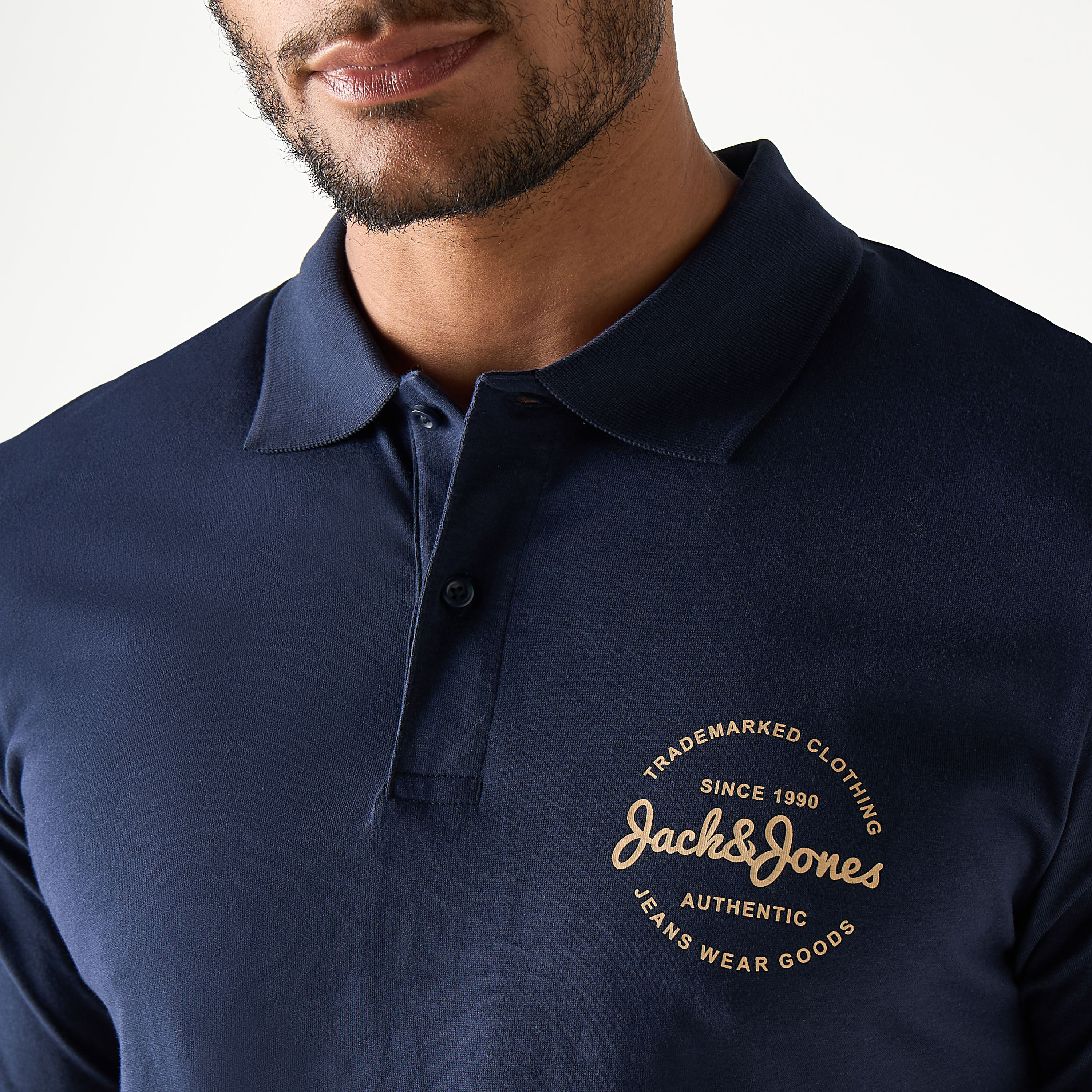 تيشيرت بولو بأكمام قصيرة وياقة وشعار من جاك آند جونز-men-clothing-tshirtsandpolos-polos-image-8