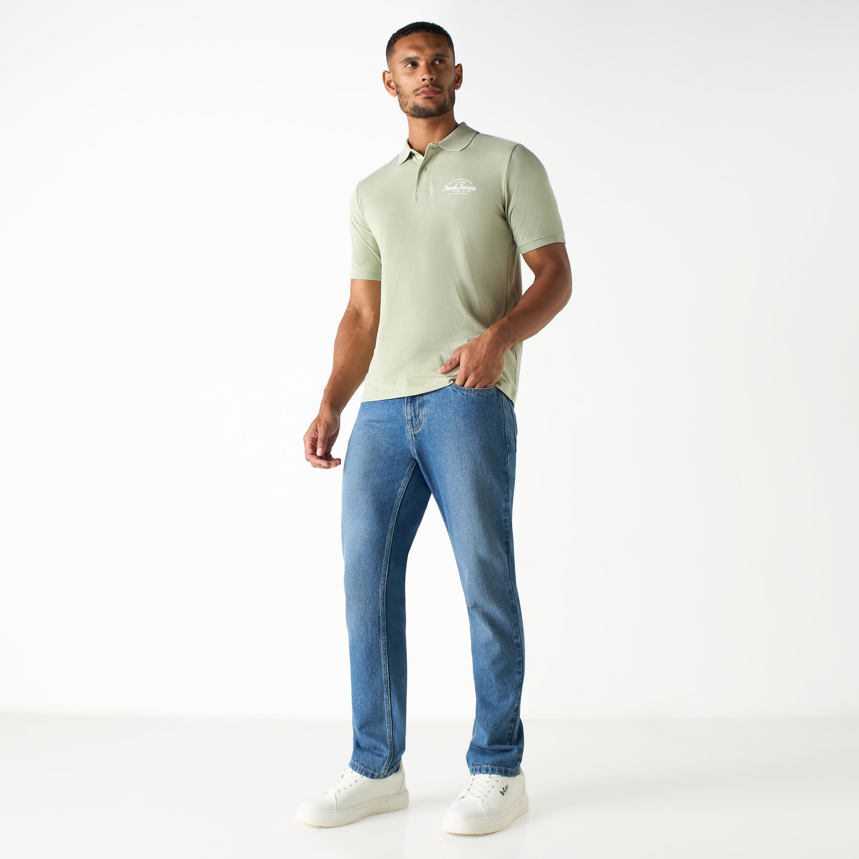 تيشيرت بولو بأكمام قصيرة وياقة وشعار من جاك آند جونز-men-clothing-tshirtsandpolos-polos-image-10