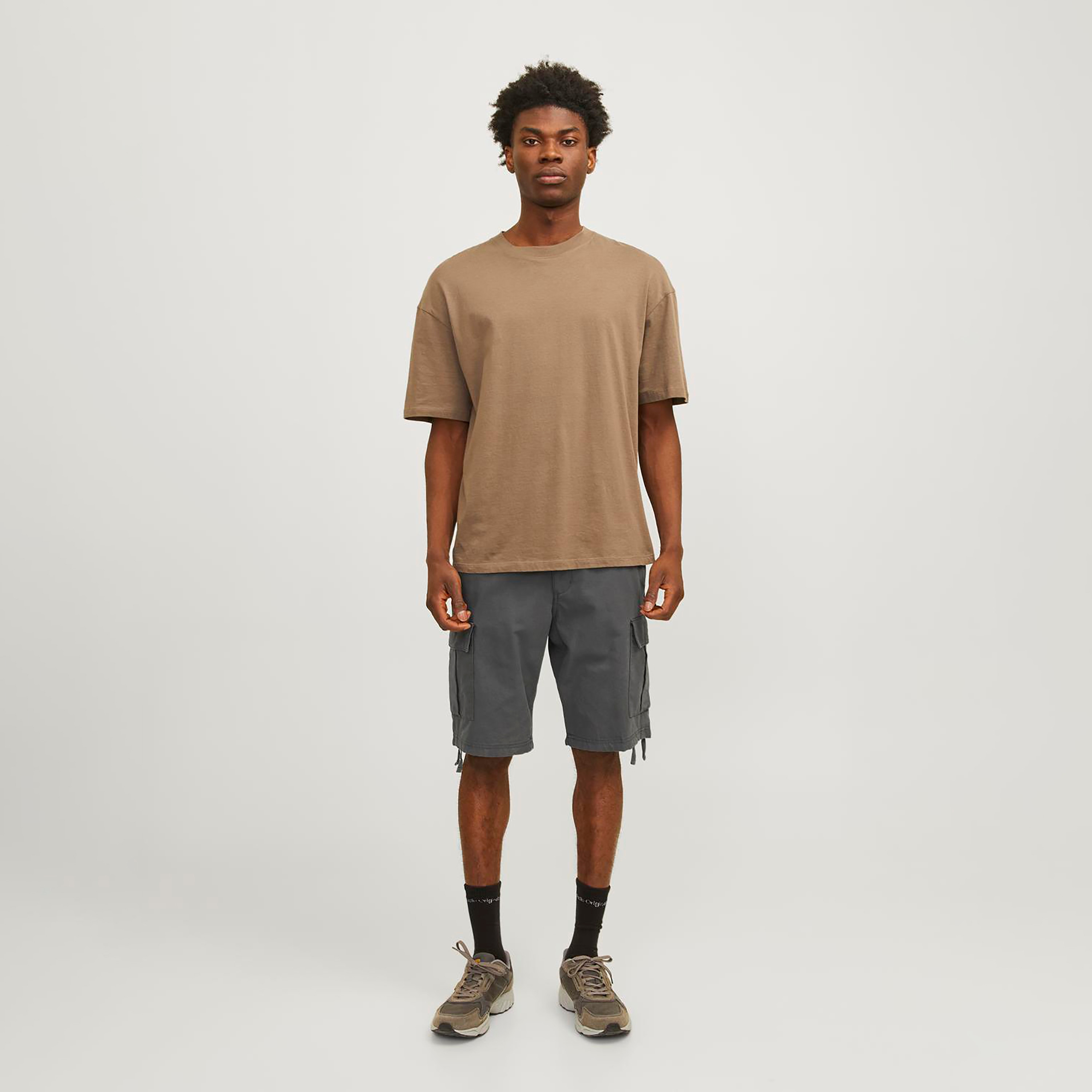Jack & Jones Plain Mid-Rise Buttoned Cargo Shorts-men-clothing-bottoms-shorts-image-2