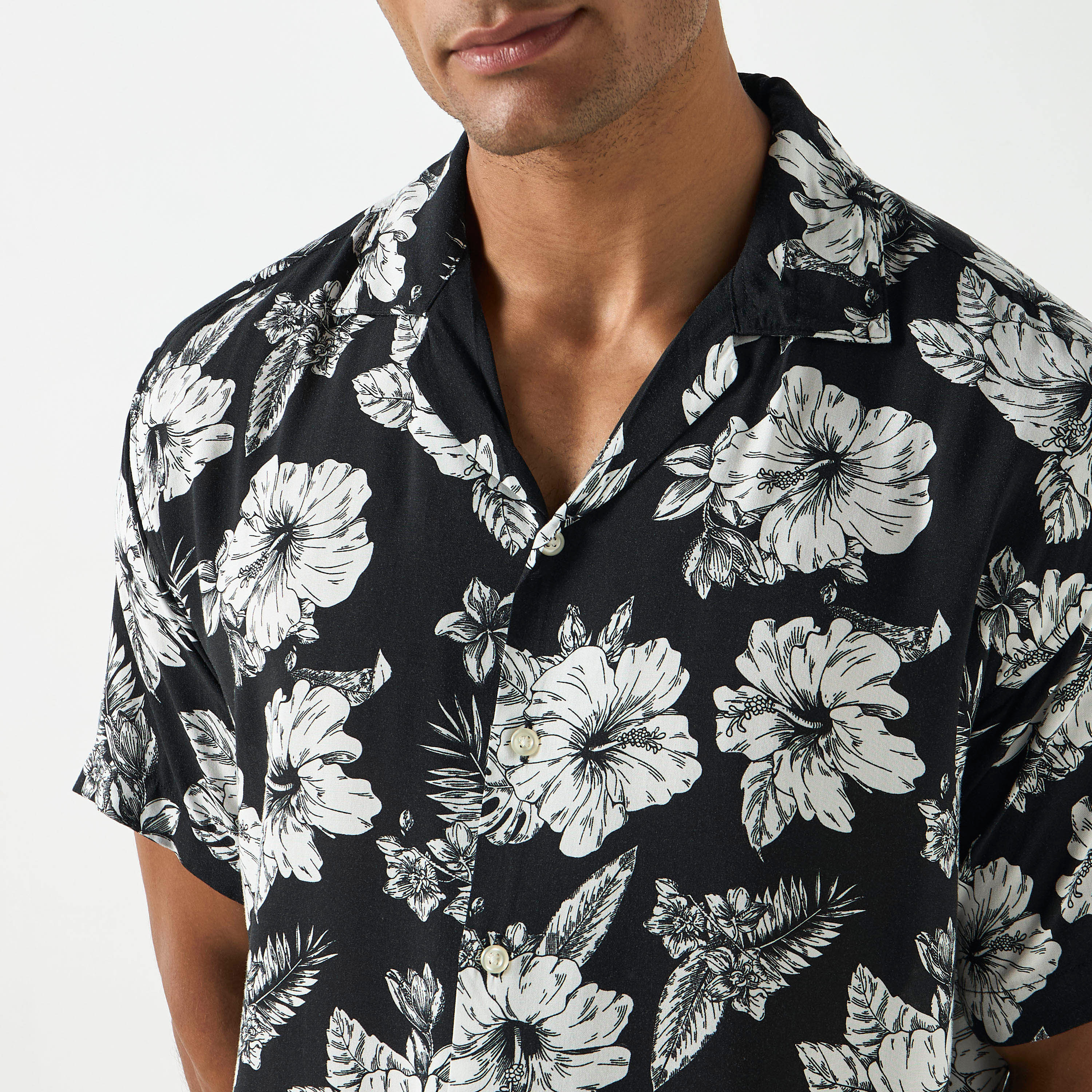 Jack & Jones Printed Resort Collar Short Sleeves Shirt-men-clothing-shirts-image-8