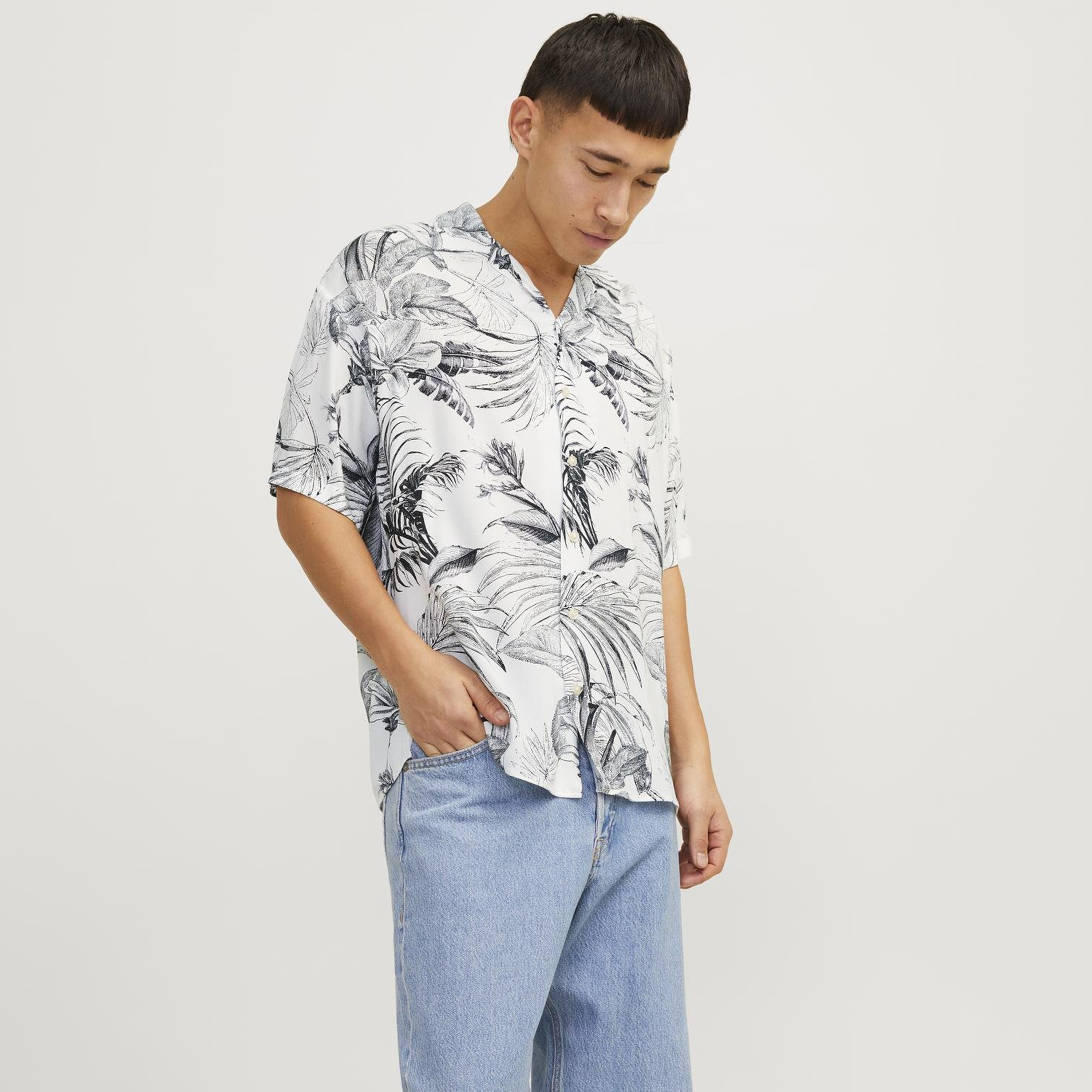 Jack & Jones Printed Resort Collar Short Sleeves Shirt-men-clothing-shirts-image-1