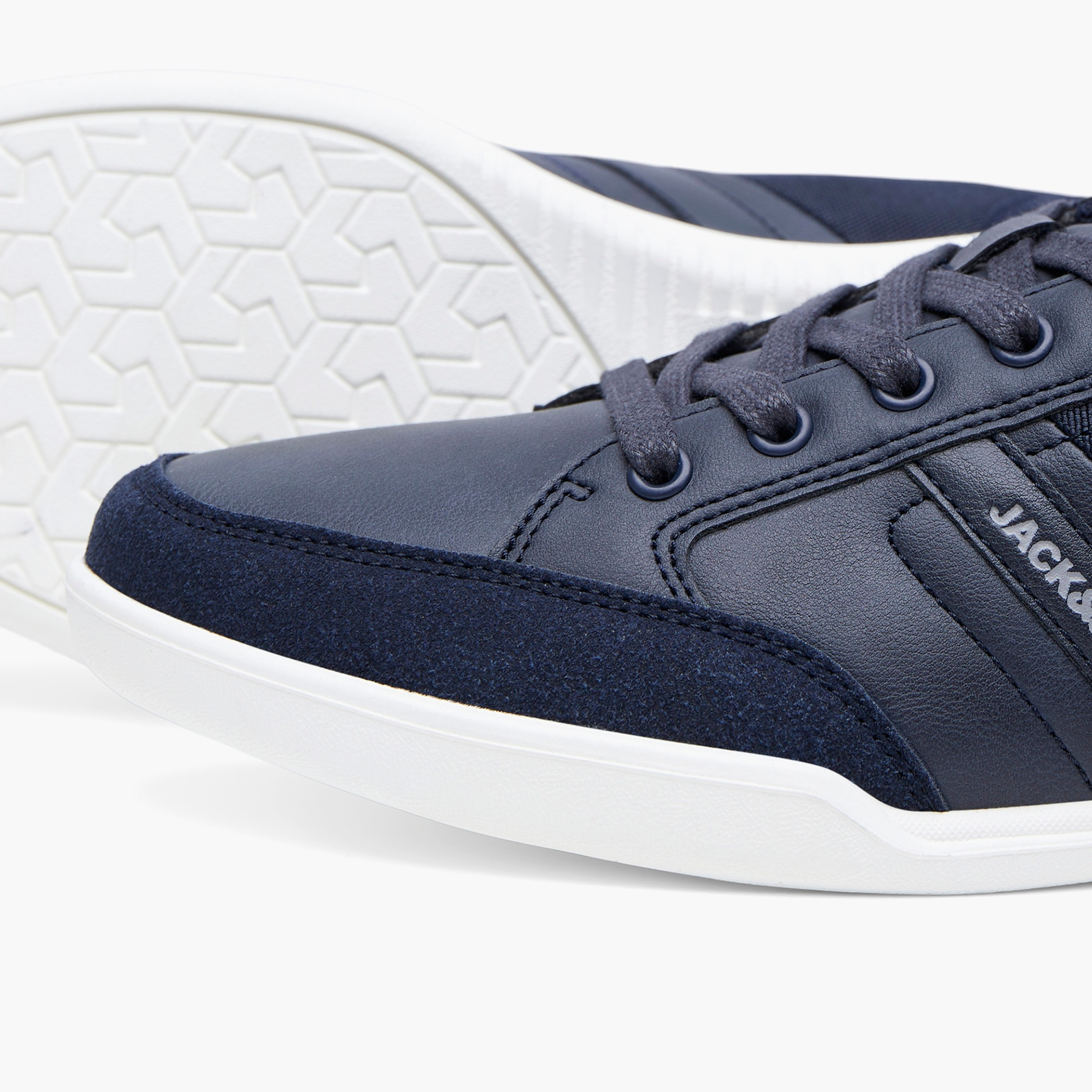 سنيكرز جاك آند جونز للرجال مع رباط برقبة منخفضة-men-shoes-sneakers-image-8