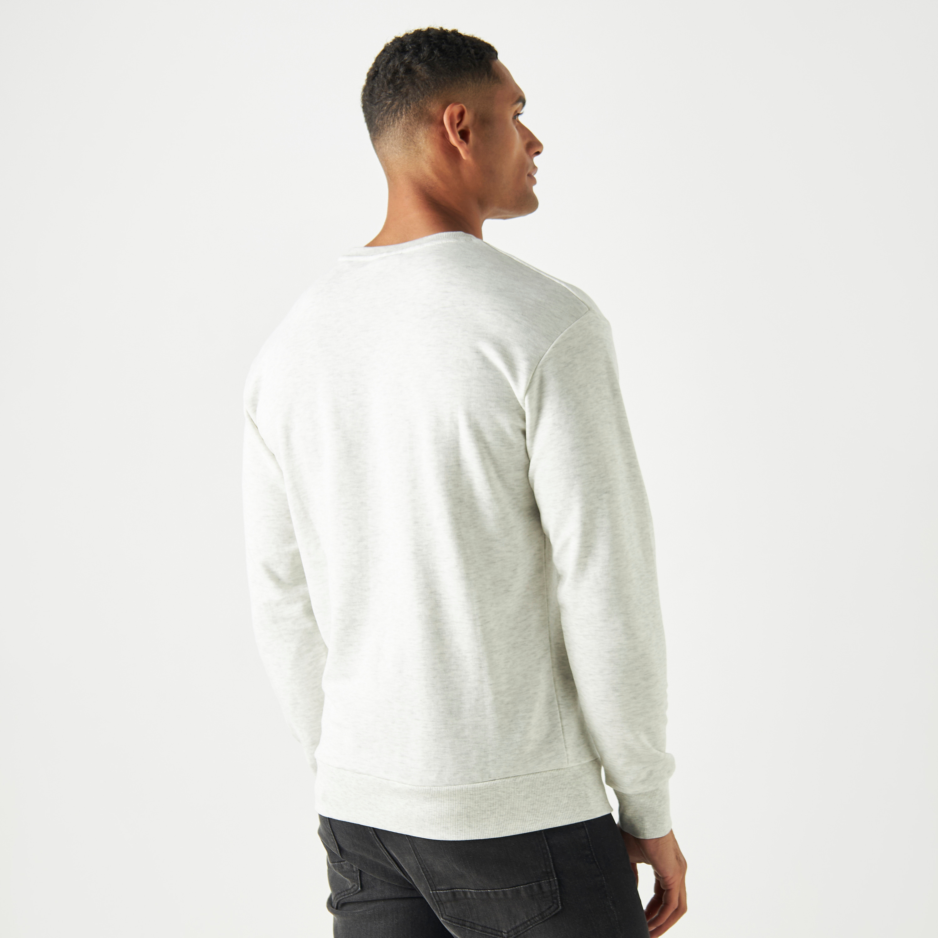سويت شيرت برقبة دائرية وطبعات من جاك آند جونز-men-winterwear-hoodiesandsweatshirts-image-11