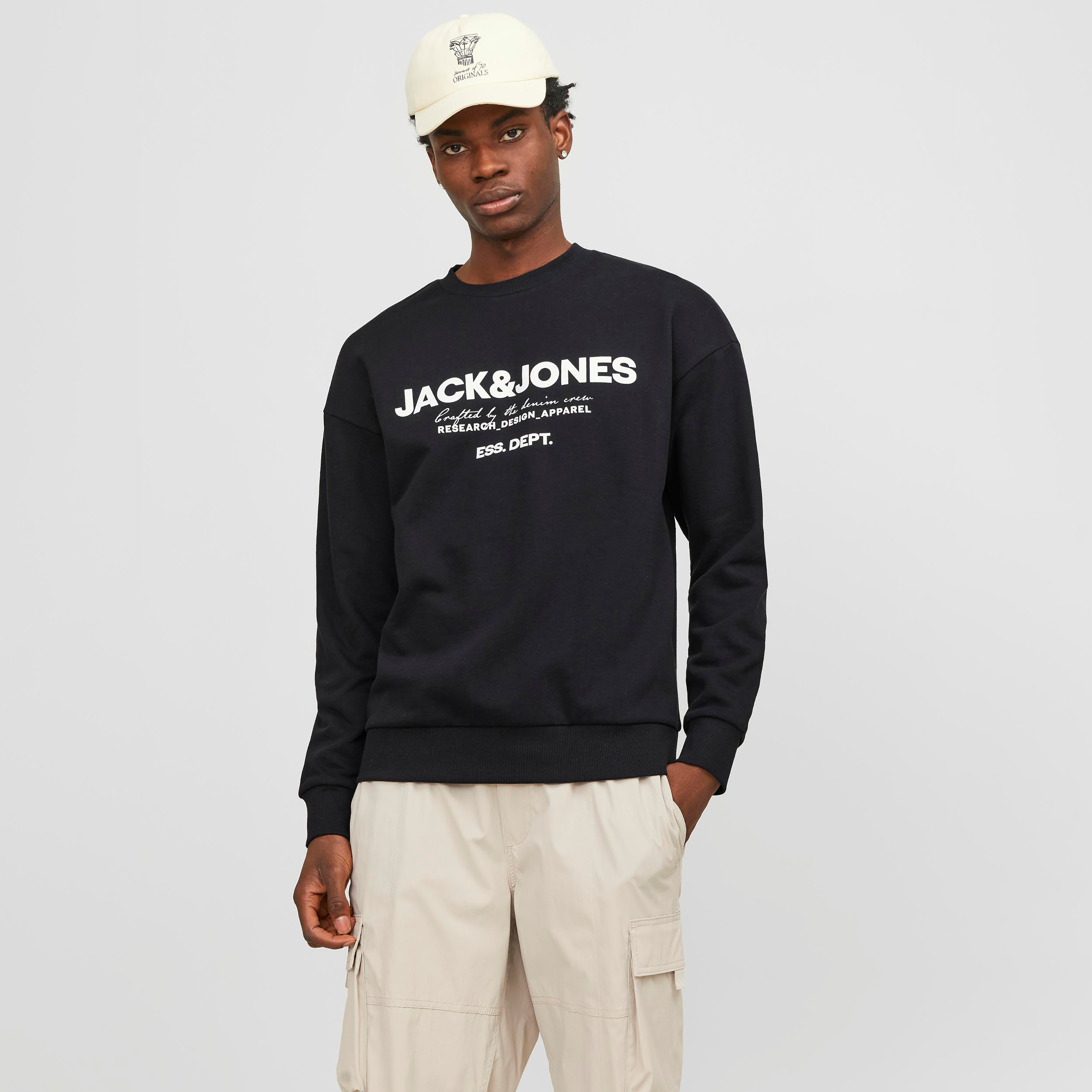 Jack & Jones Logo Crew Neck Long Sleeves Sweatshirt-men-winterwear-hoodiesandsweatshirts-image-5