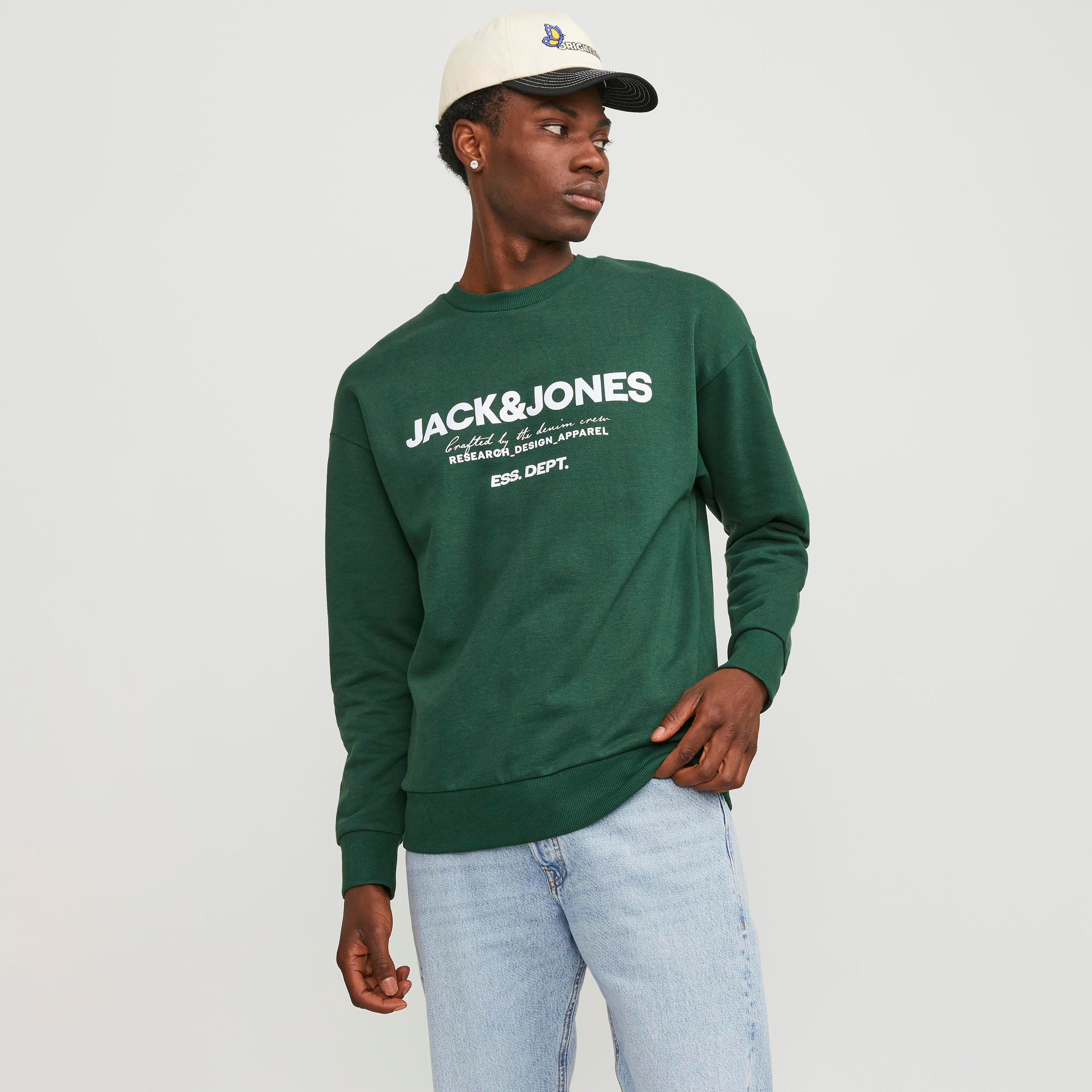 سويت شيرت من جاك آند جونز بأكمام طويلة وياقة مستديرة لوجو-men-winterwear-hoodiesandsweatshirts-image-13