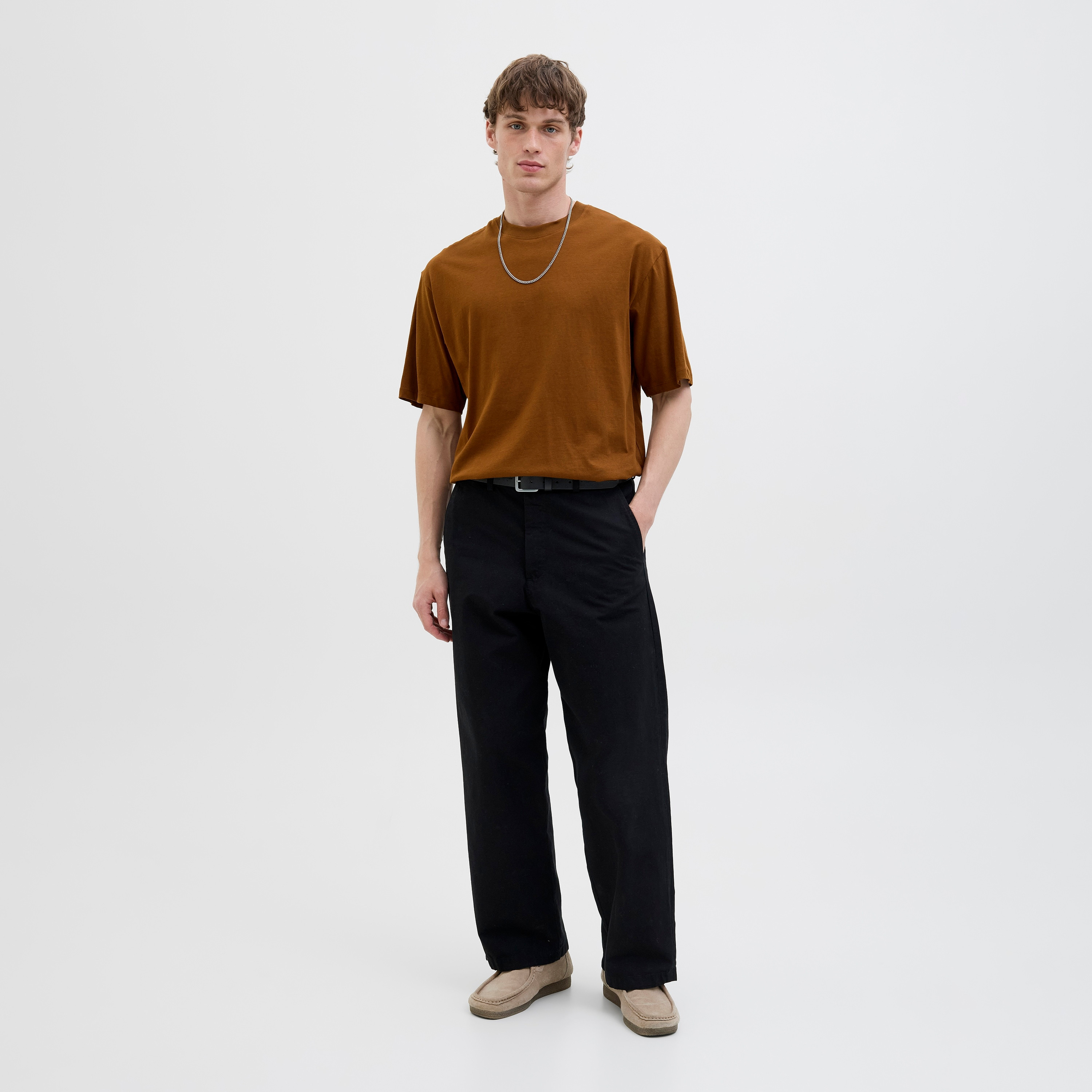 تيشيرت رجالي سادة بياقة دائرية وأكمام قصيرة من جاك ان جونز-men-clothing-tshirtsandpolos-tshirts-image-18