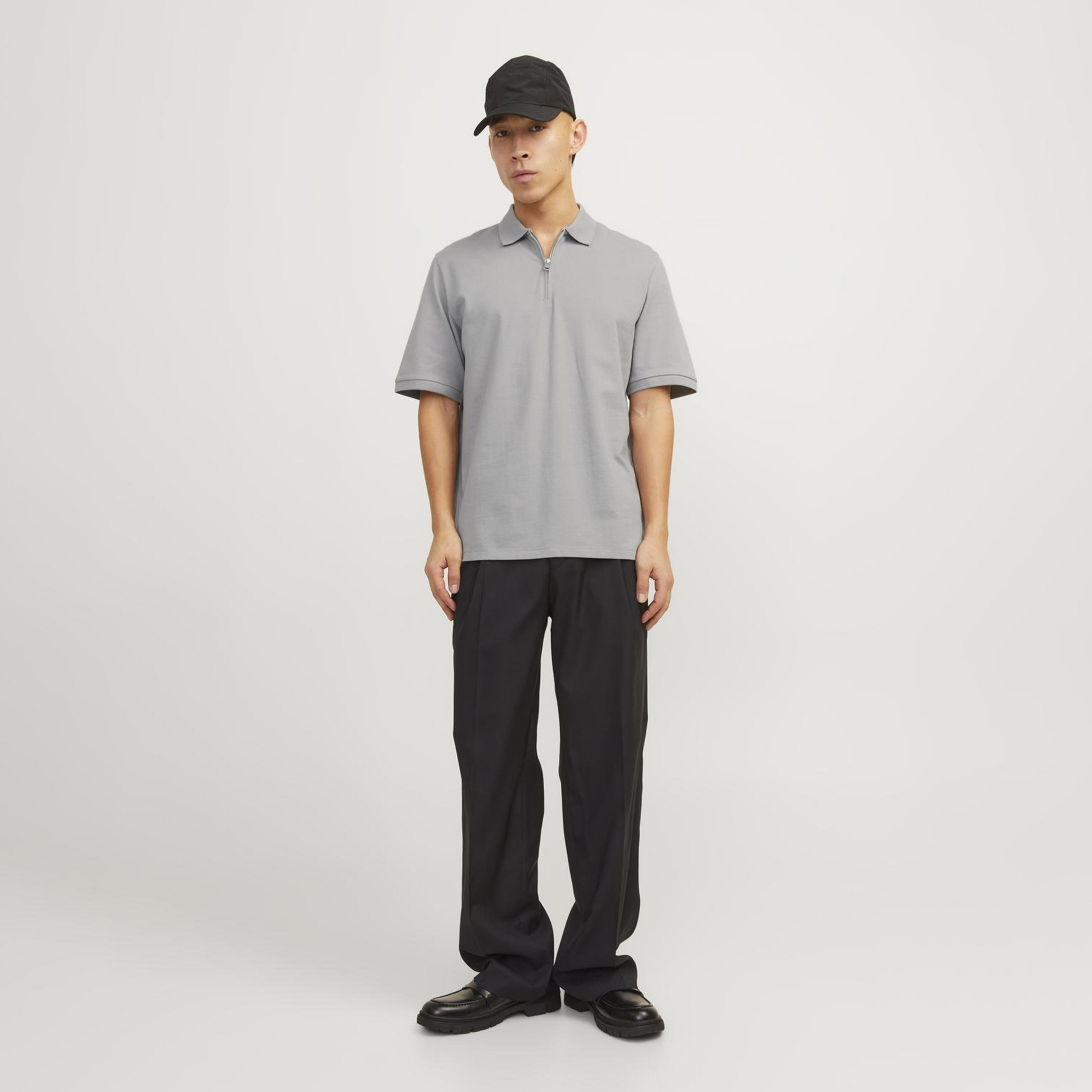 تي شيرت بولو بأكمام قصيرة وياقة منقوشة  مع سحاب للإغلاق من جاك آند جونز-men-clothing-tshirtsandpolos-polos-image-6