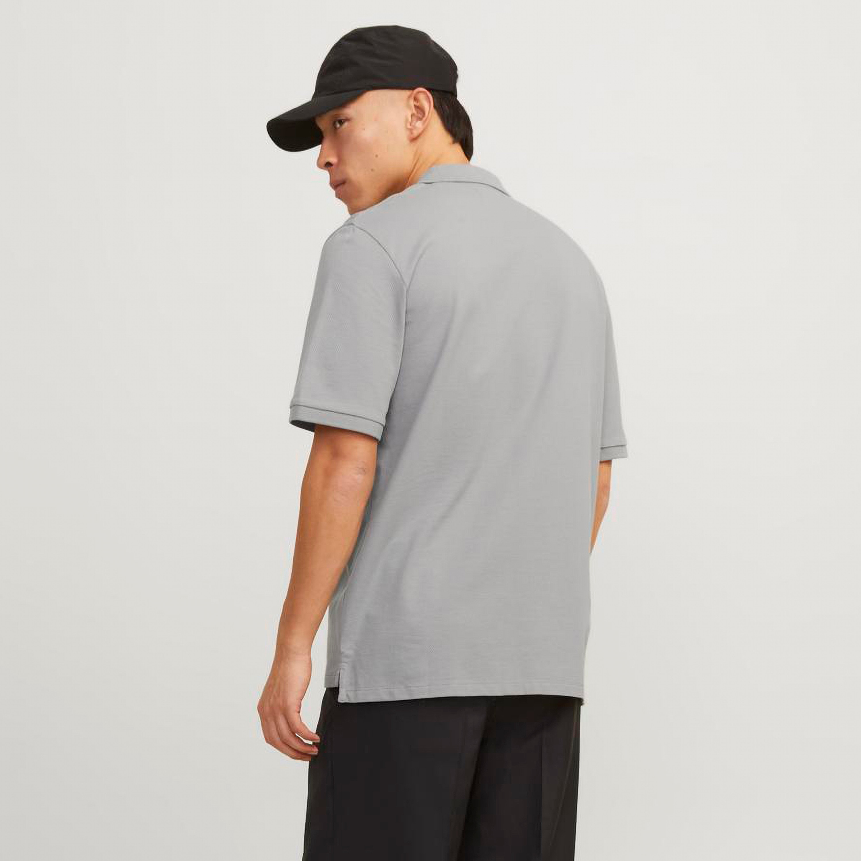 تي شيرت بولو بأكمام قصيرة وياقة منقوشة  مع سحاب للإغلاق من جاك آند جونز-men-clothing-tshirtsandpolos-polos-image-8