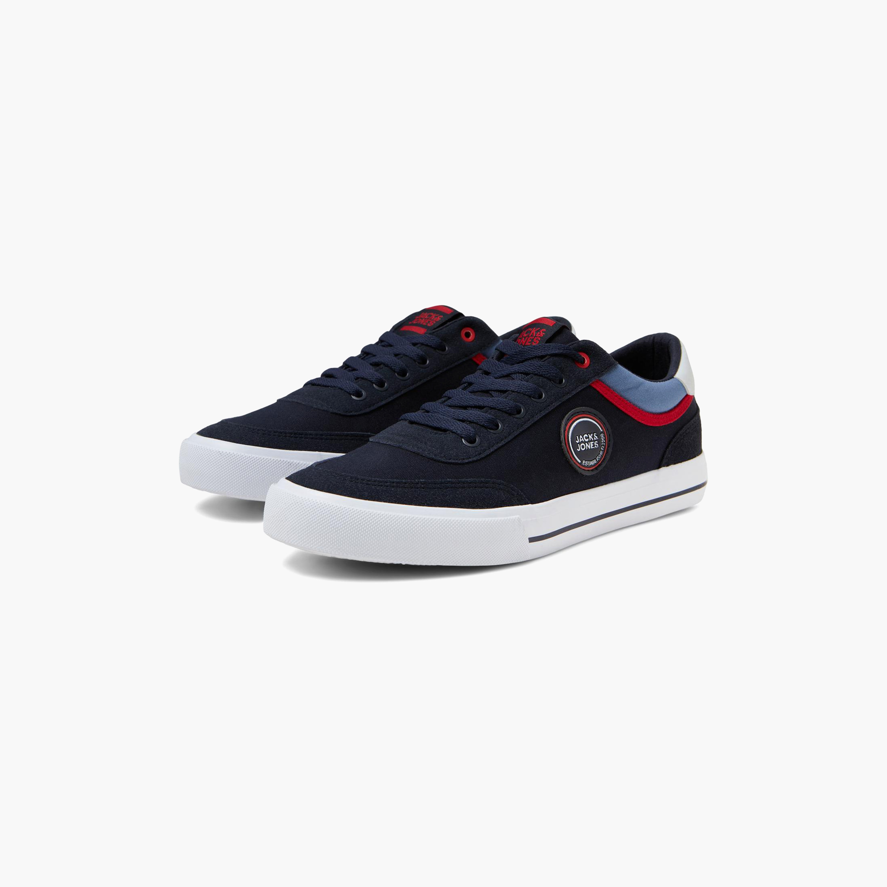 سنيكرز دو قماشي من جاك آند جونز للرجال مع رباط برقبة منخفضة-men-shoes-sneakers-image-5