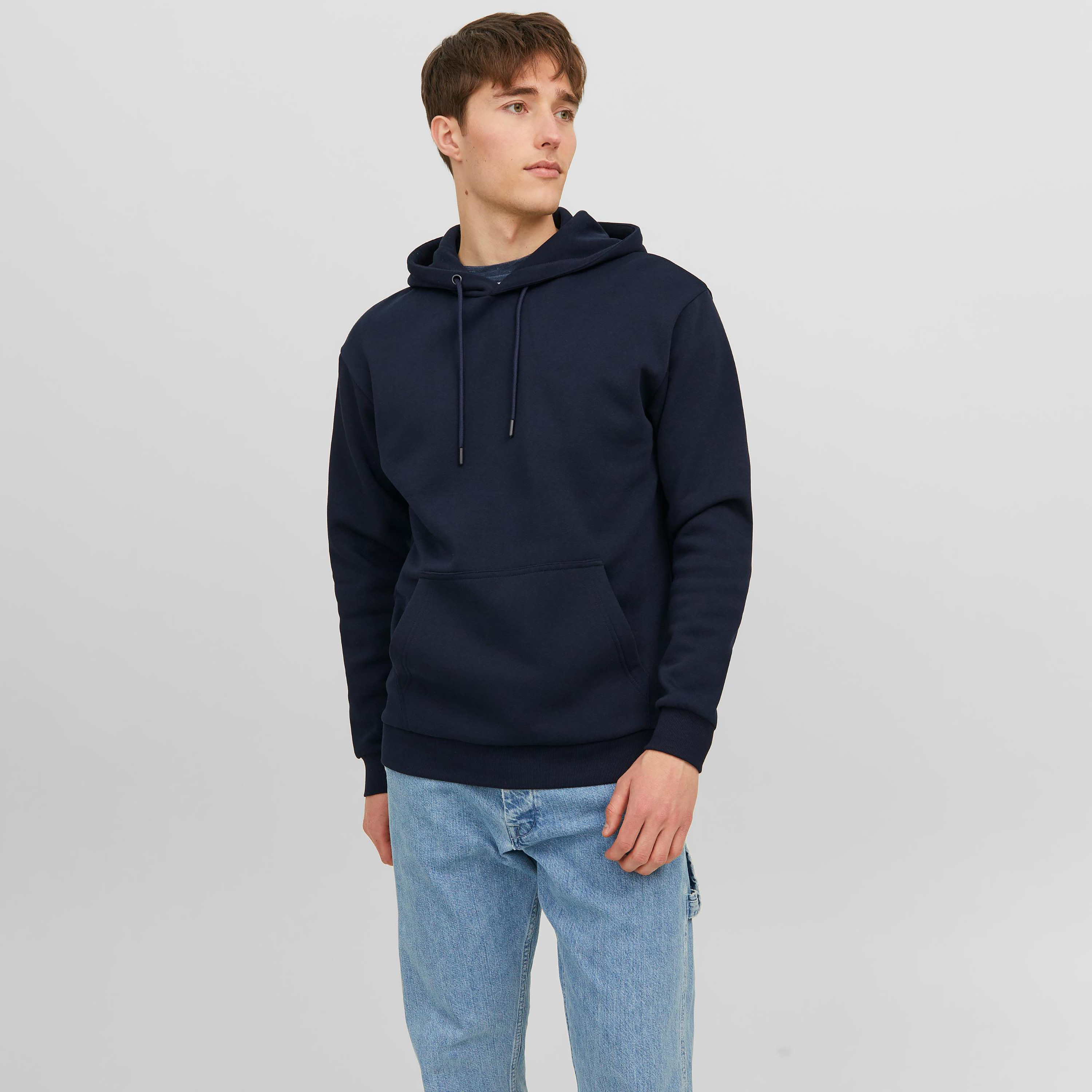 هوديز من جاك آند جونز سادة مع جيب كانغارو-men-winterwear-hoodiesandsweatshirts-image-14