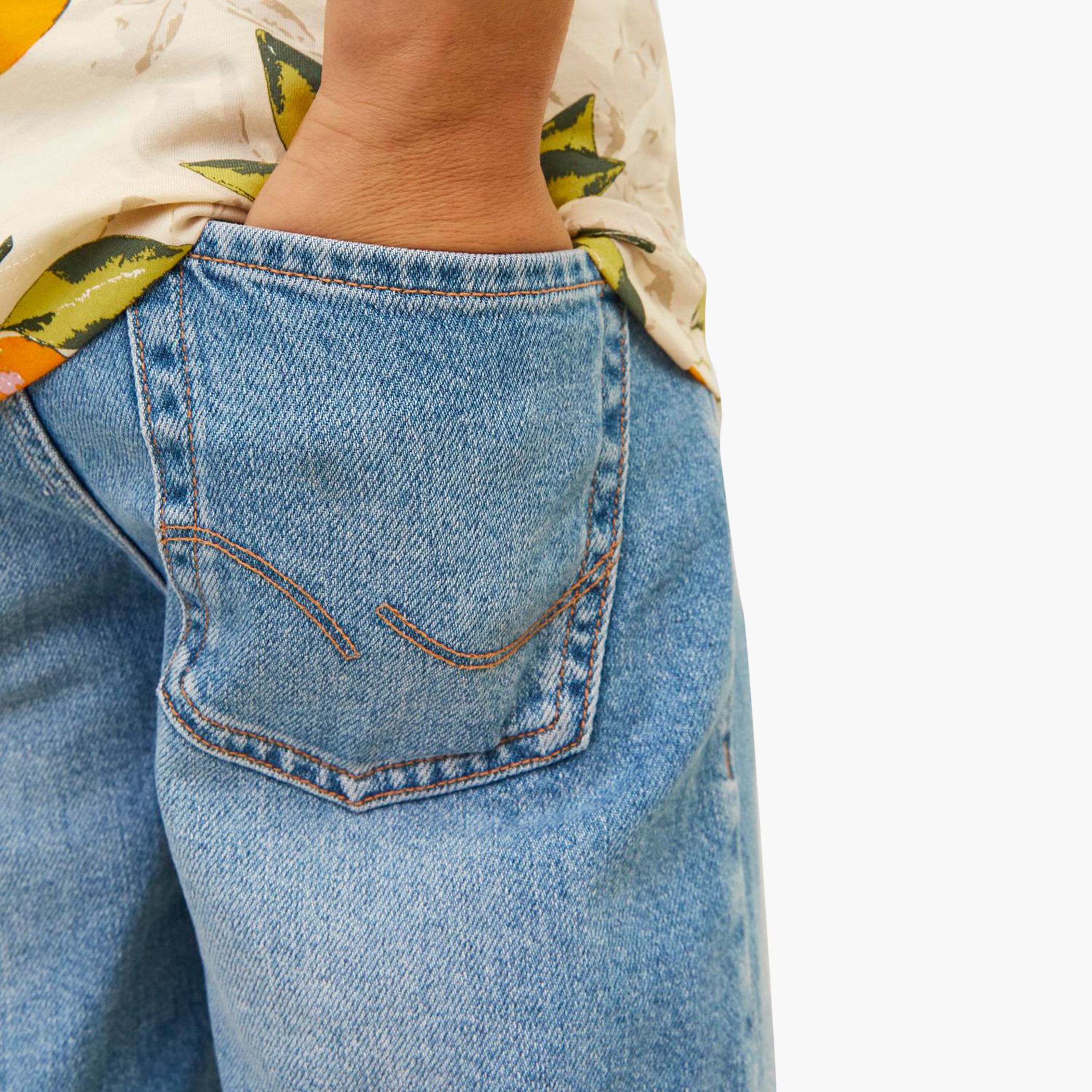 Jack & Jones Junior Solid Denim Shorts with Pockets and Button Closure-boys-clothing-bottoms-shorts-image-8