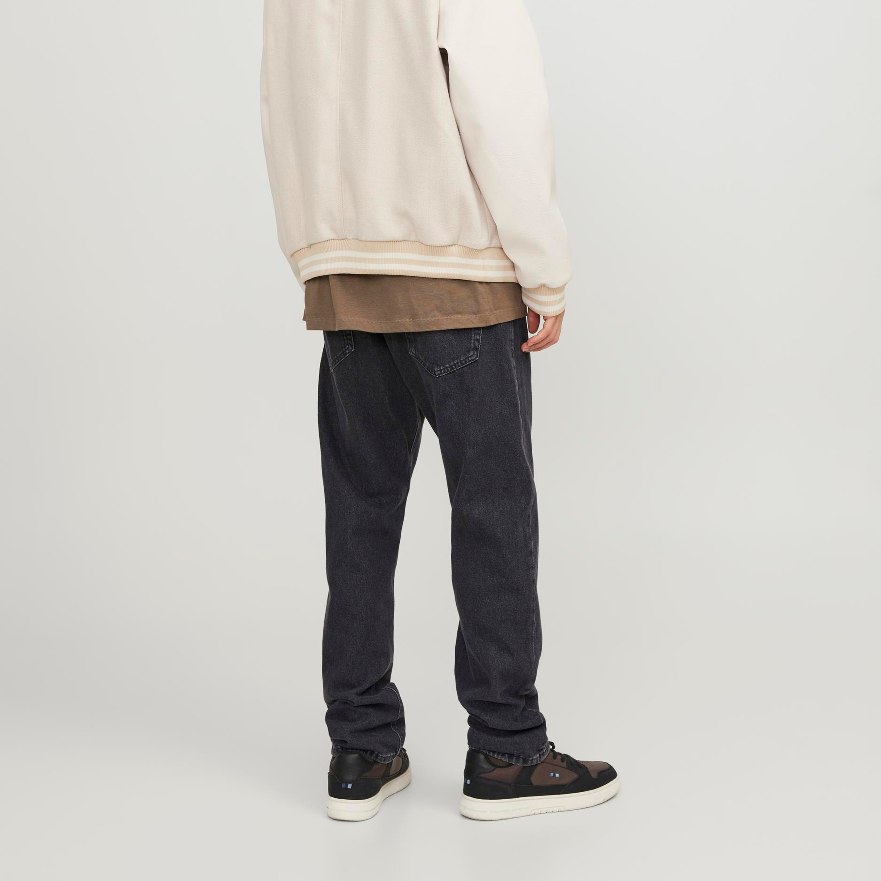 Jack & Jones Black Relaxed Fit High-Rise Classic Five-Pocket Jeans-men-clothing-bottoms-jeans-image-3