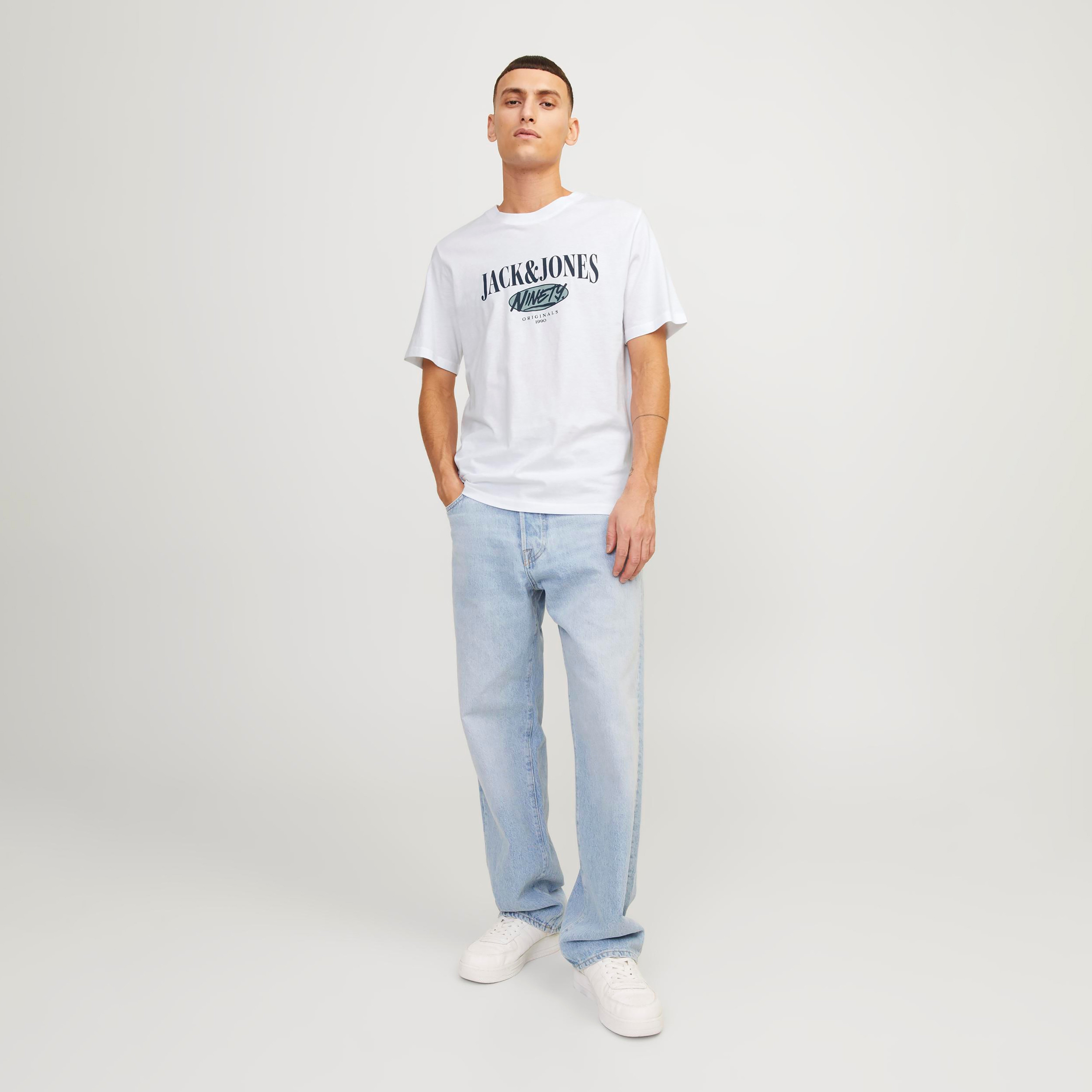 تي شيرت من جاك آند جونز مع شعار بأكمام قصيرة و ياقة مستديرة-men-clothing-tshirtsandpolos-tshirts-image-10