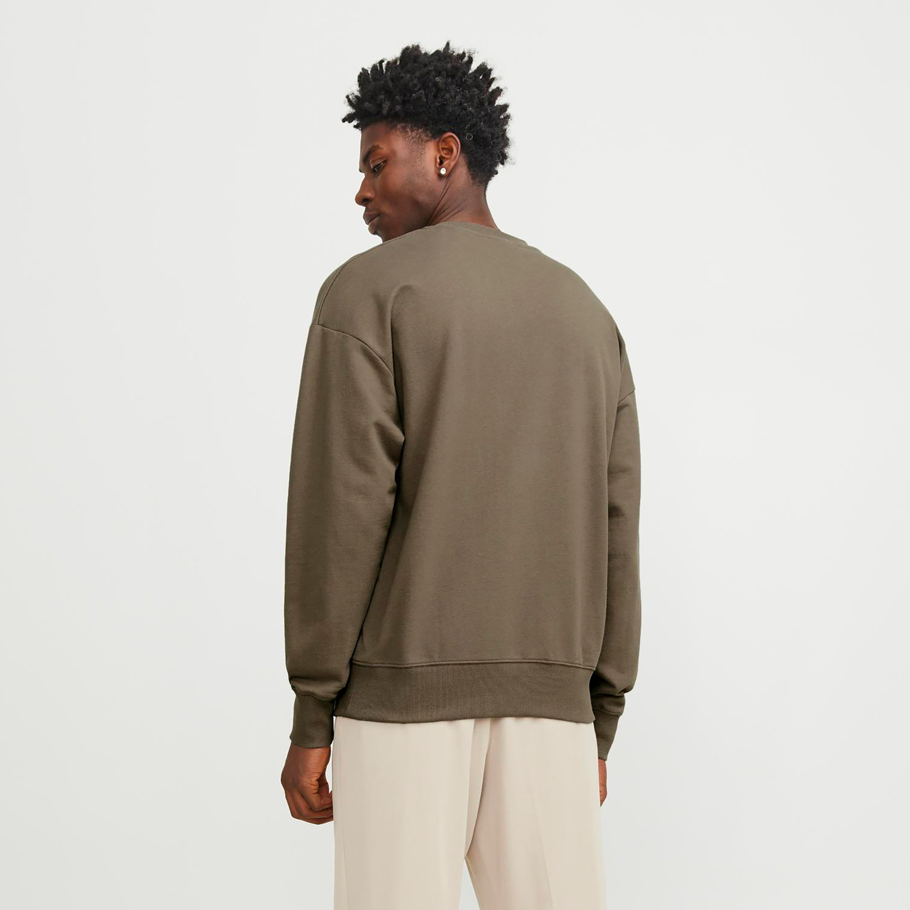 Jack & Jones Plain Crew Neck Long Sleeves Oversized Sweatshirt-men-winterwear-hoodiesandsweatshirts-image-8