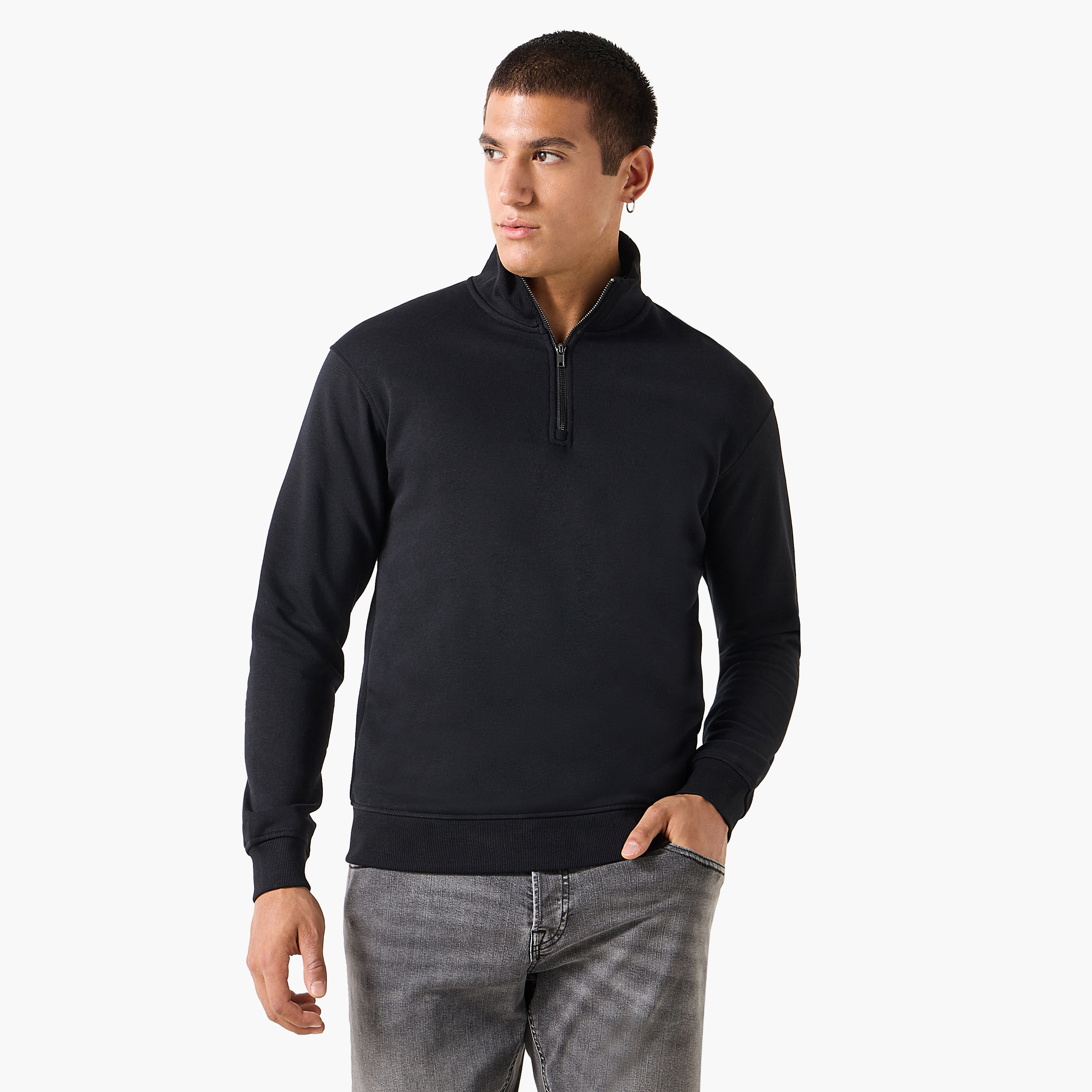 سويت شيرت سادة بياقة عالية وأكمام طويلة للرجال من جاك آند جونز-men-clothing-hoodiesandsweatshirts-image-1