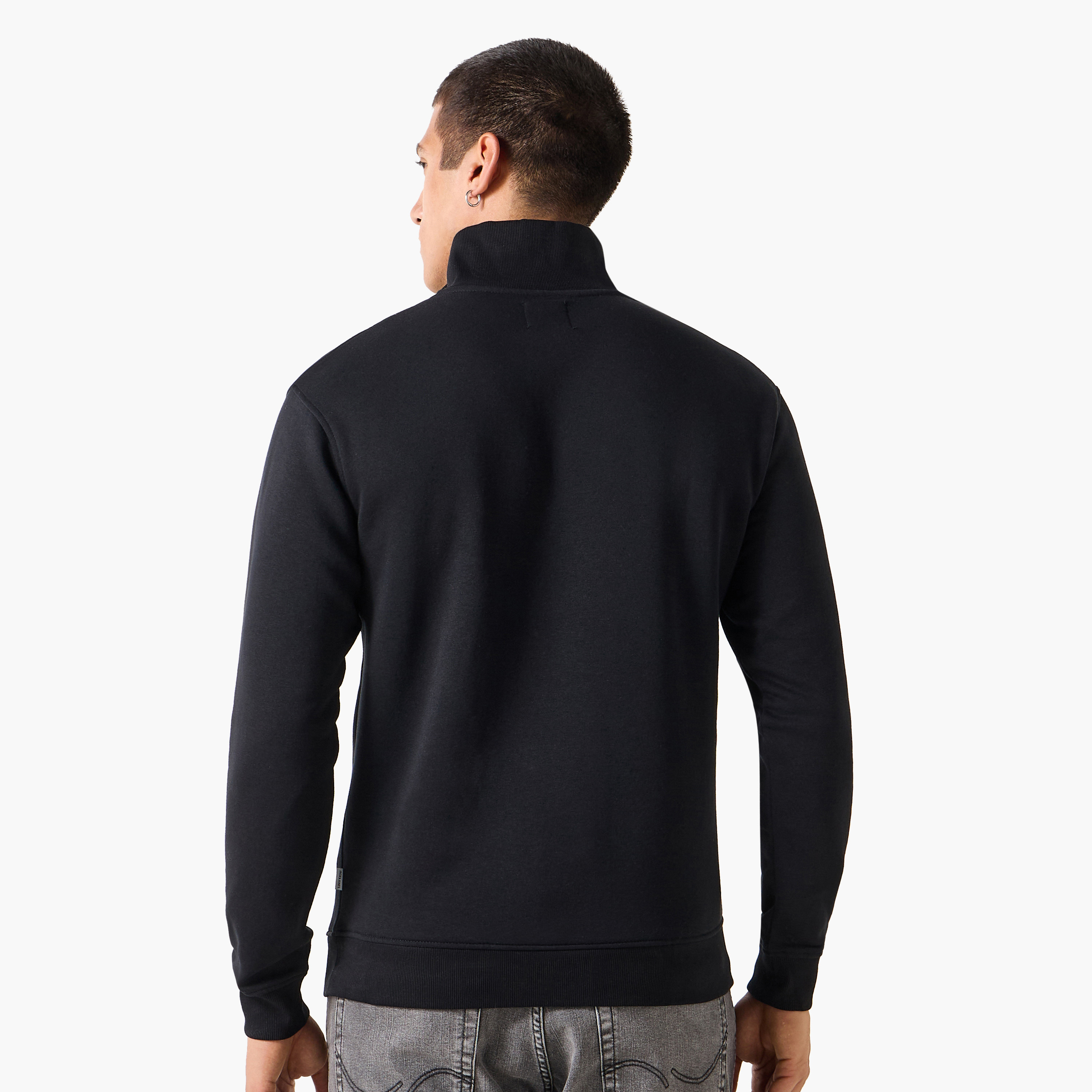 سويت شيرت سادة بياقة عالية وأكمام طويلة للرجال من جاك آند جونز-men-clothing-hoodiesandsweatshirts-image-3