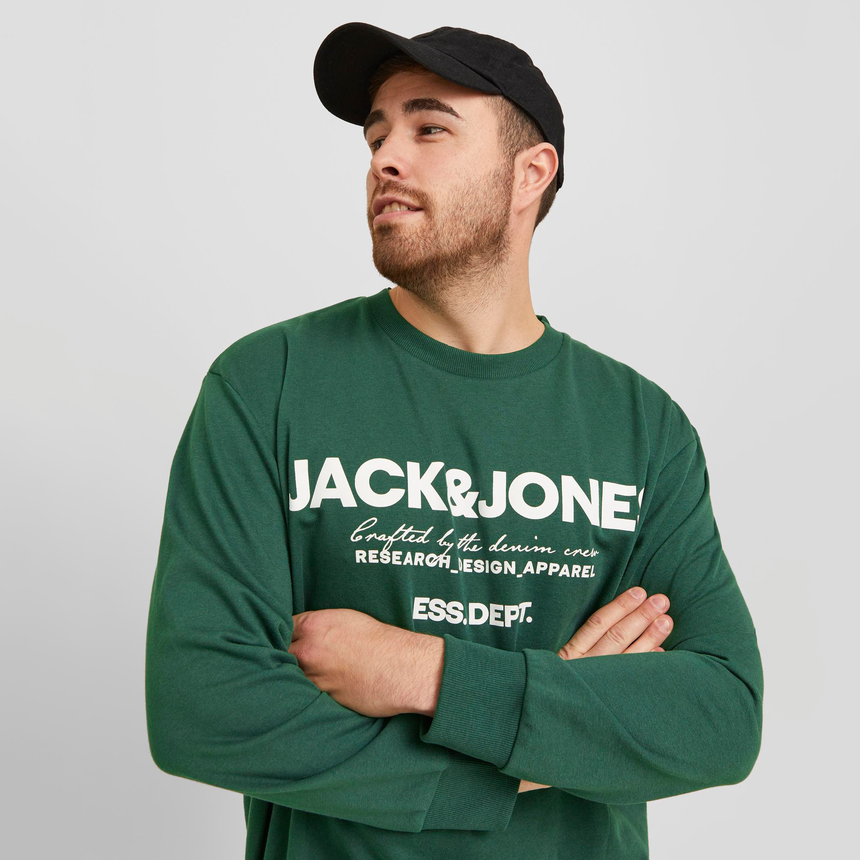 سويت شيرت من جاك آند جونز بأكمام طويلة وياقة دائرية ذو طبعة شعار بمقاس كبير-men-winterwear-hoodiesandsweatshirts-image-11