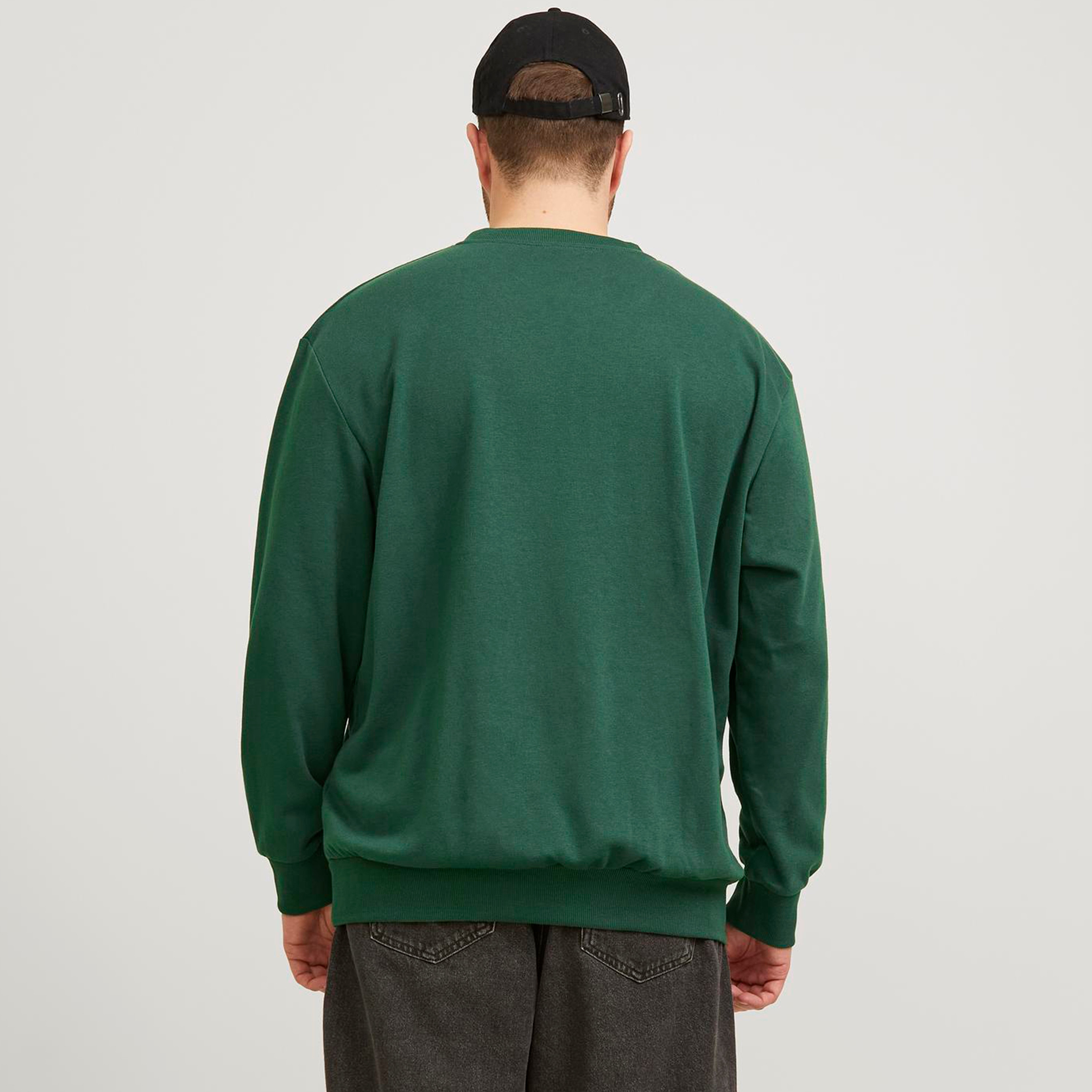 سويت شيرت من جاك آند جونز بأكمام طويلة وياقة دائرية ذو طبعة شعار بمقاس كبير-men-winterwear-hoodiesandsweatshirts-image-12