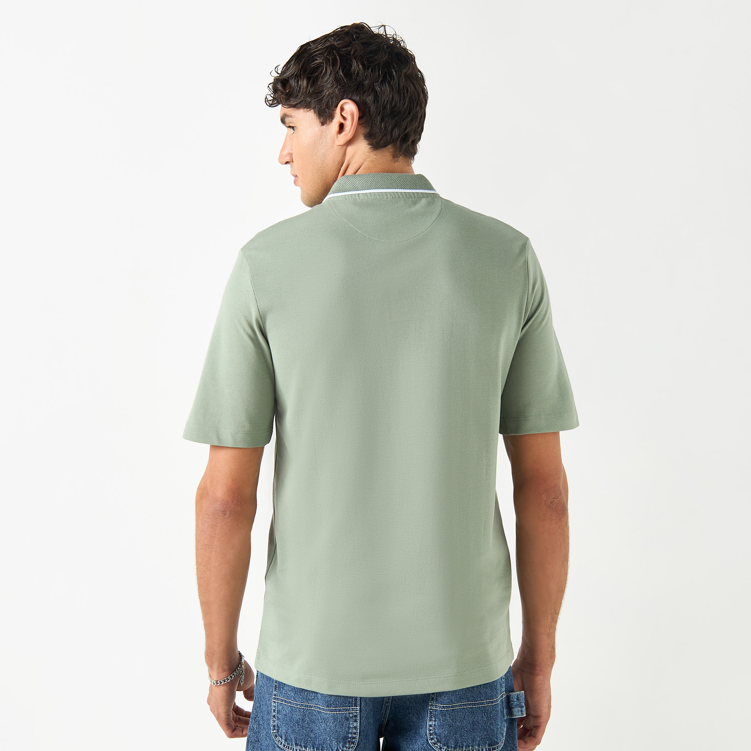 بولو تي شيرت من جاك آند جونز بأكمام قصيرة مع ياقة سادة-men-clothing-tshirtsandpolos-polos-image-11