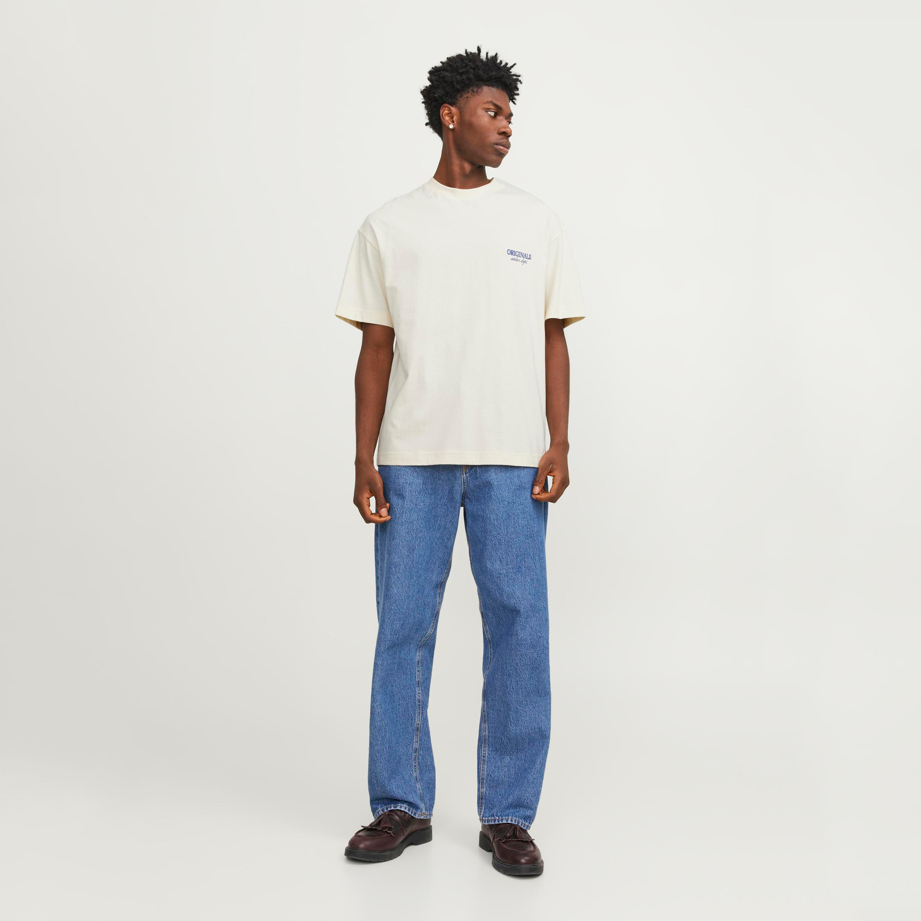تيشيرت بأكمام قصيرة وياقة دائرية وطبعات من جاك آند جونز-men-clothing-tshirtsandpolos-tshirts-image-7