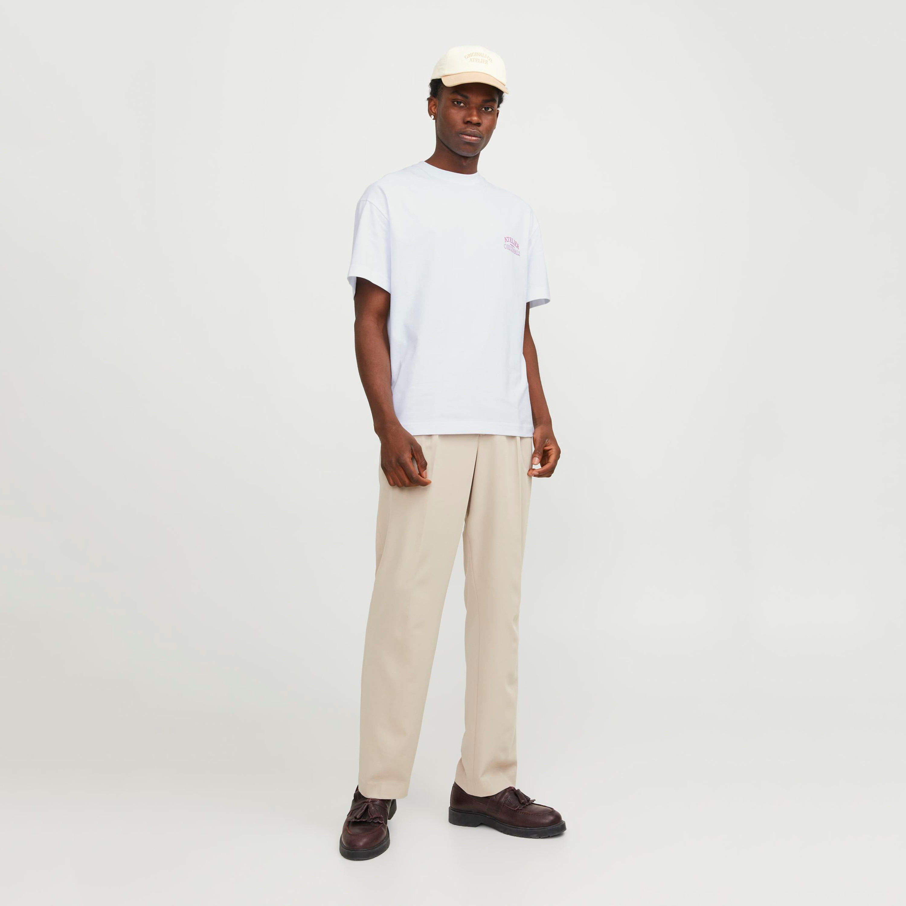 تيشيرت بأكمام قصيرة وياقة دائرية وطبعات من جاك آند جونز-men-clothing-tshirtsandpolos-tshirts-image-15
