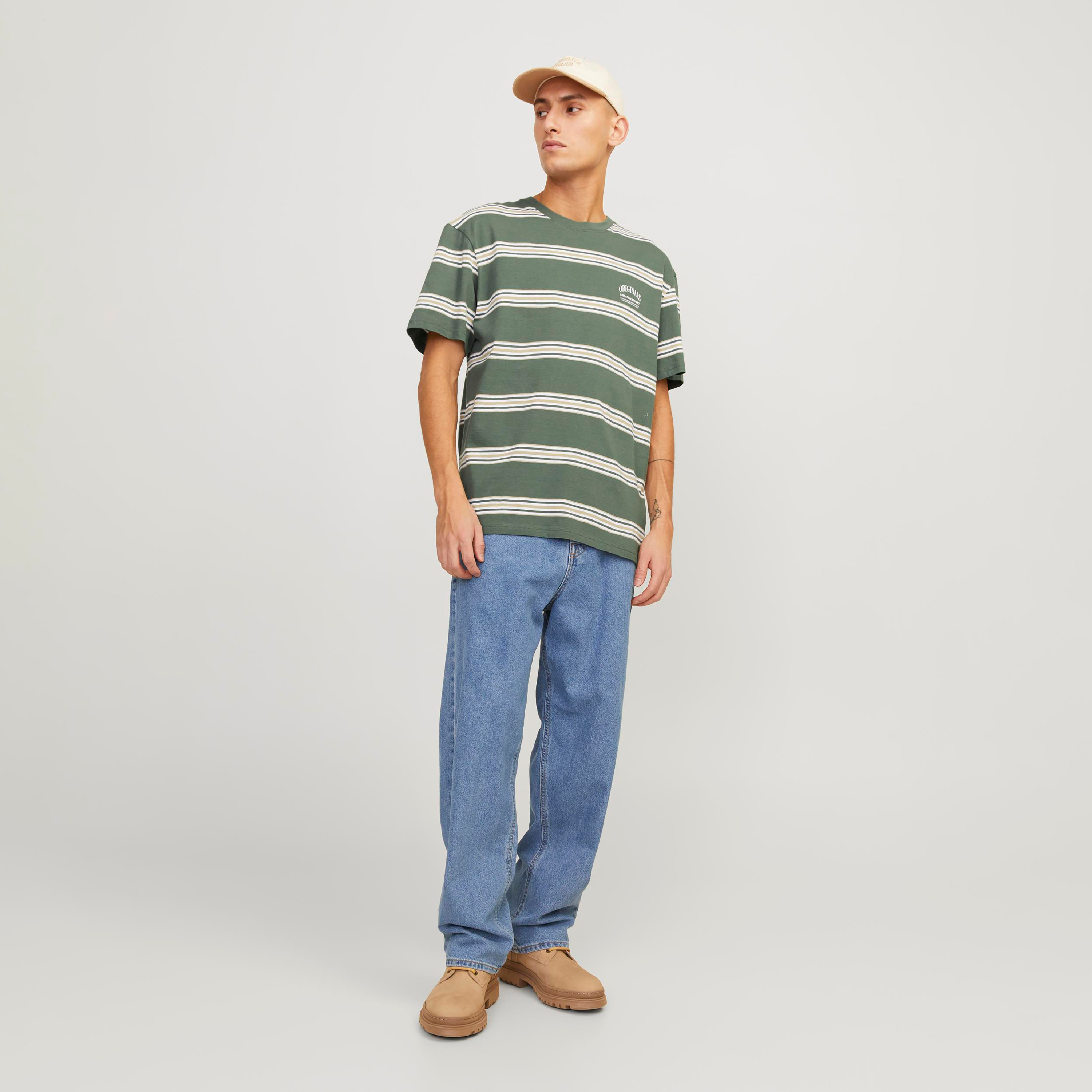 تي شيرت من جاك آند جونز مع مخطط بأكمام قصيرة و ياقة مستديرة-men-clothing-tshirtsandpolos-tshirts-image-6