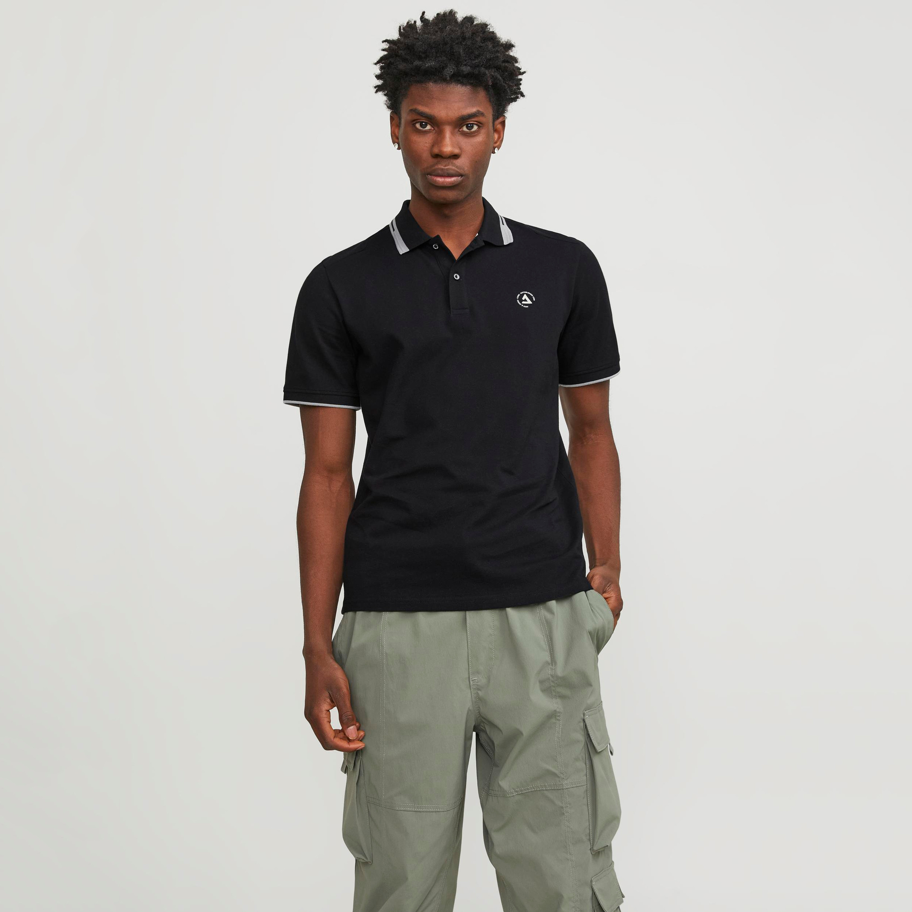 بولو تي شيرت من جاك آند جونز بأكمام قصيرة سادة-men-clothing-tshirtsandpolos-polos-image-1