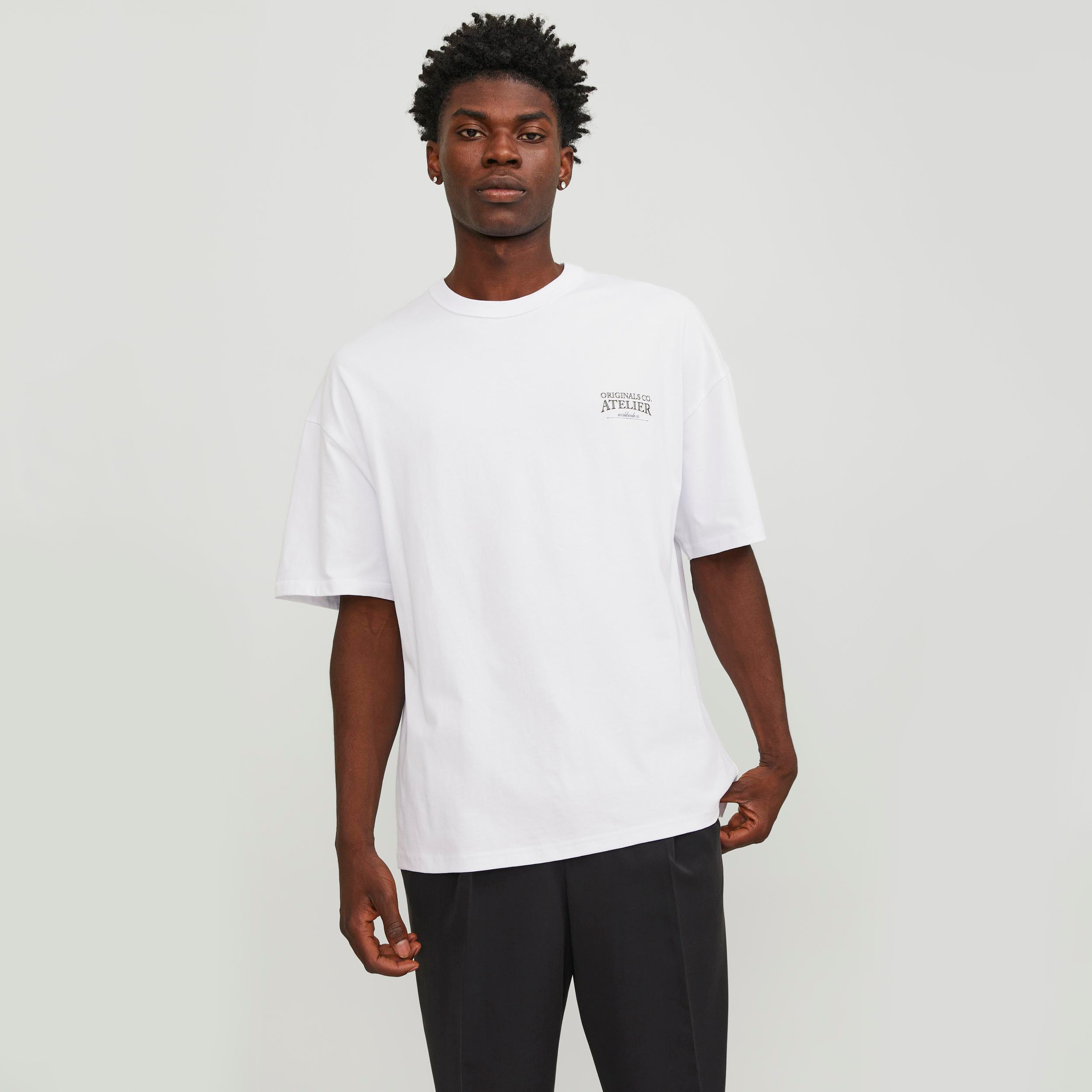 تيشيرت بأكمام قصيرة وياقة دائرية بطبعة جرافيك من جاك آند جونز-men-clothing-tshirtsandpolos-tshirts-image-14