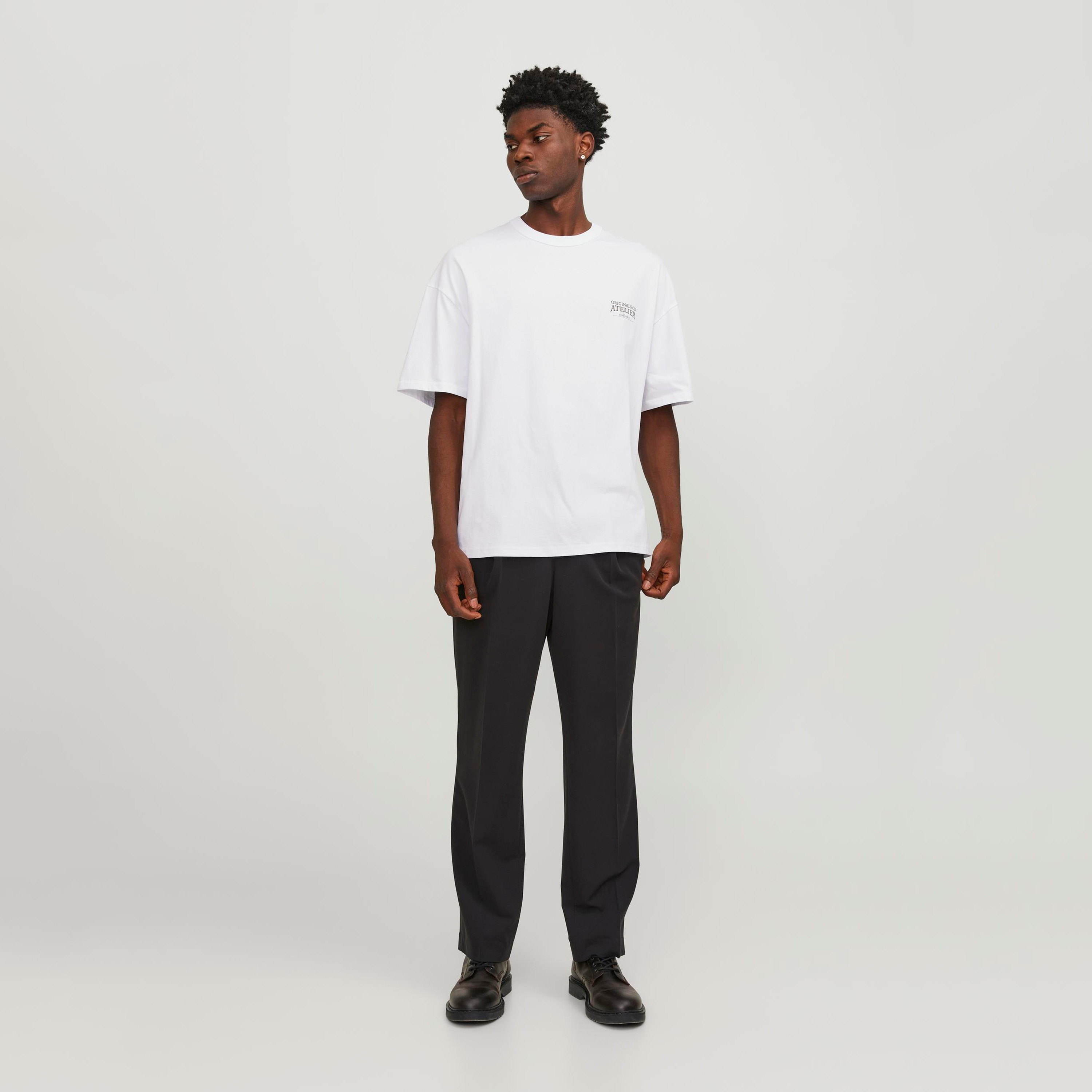 تيشيرت بأكمام قصيرة وياقة دائرية بطبعة جرافيك من جاك آند جونز-men-clothing-tshirtsandpolos-tshirts-image-15