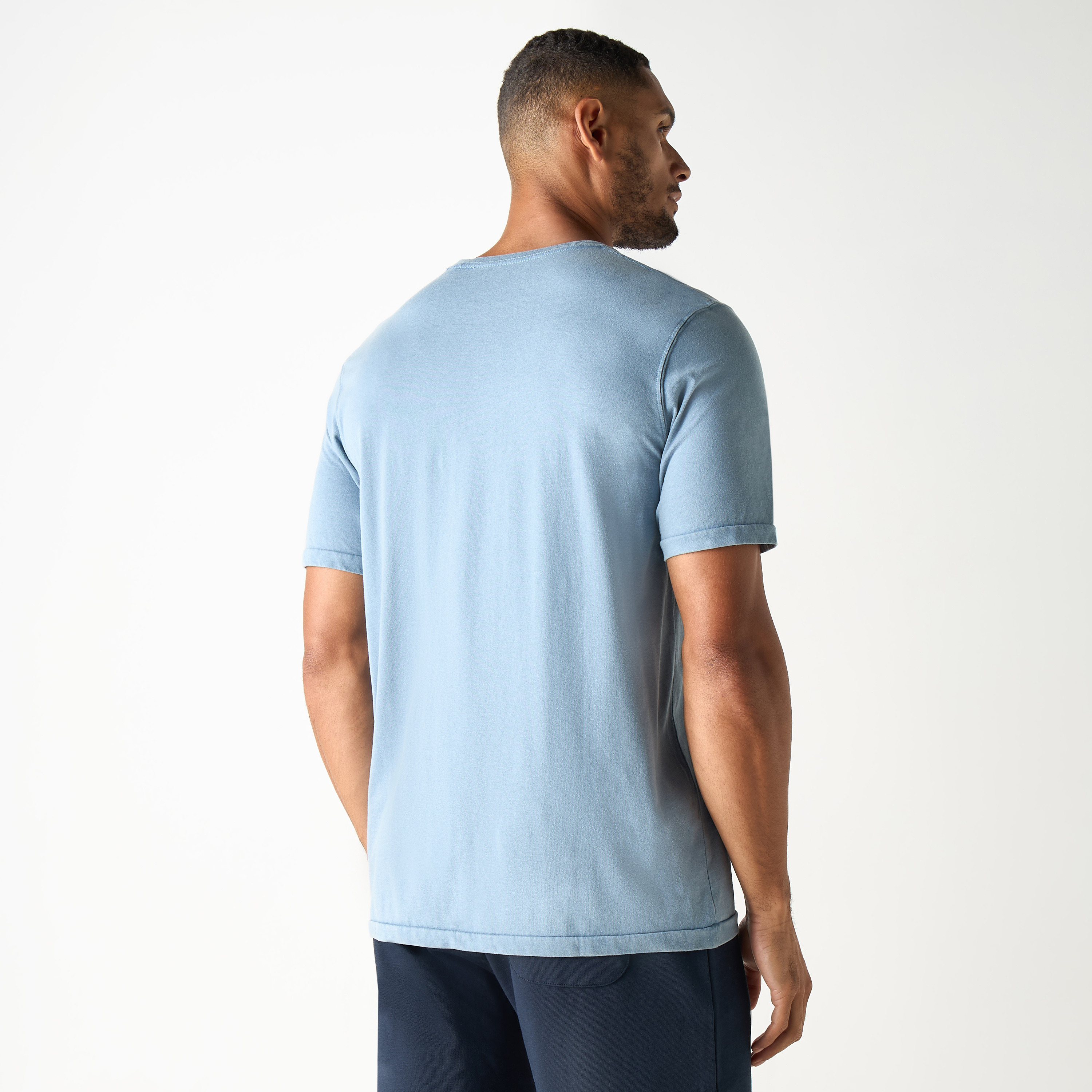 تيشيرت بأكمام قصيرة وياقة دائرية وطبعات من جاك آند جونز-men-clothing-tshirtsandpolos-tshirts-image-7