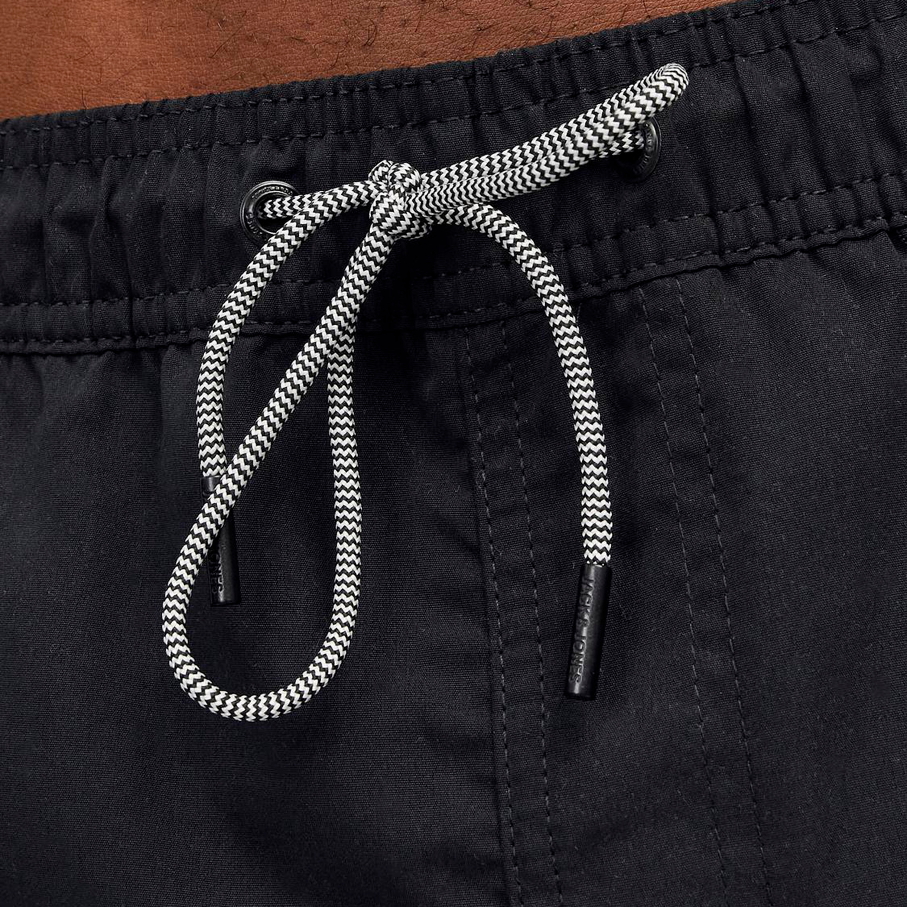 شورت سباحة من جاك آند جونز برباط مع شعار-men-clothing-swimandbeach-shorts-image-8