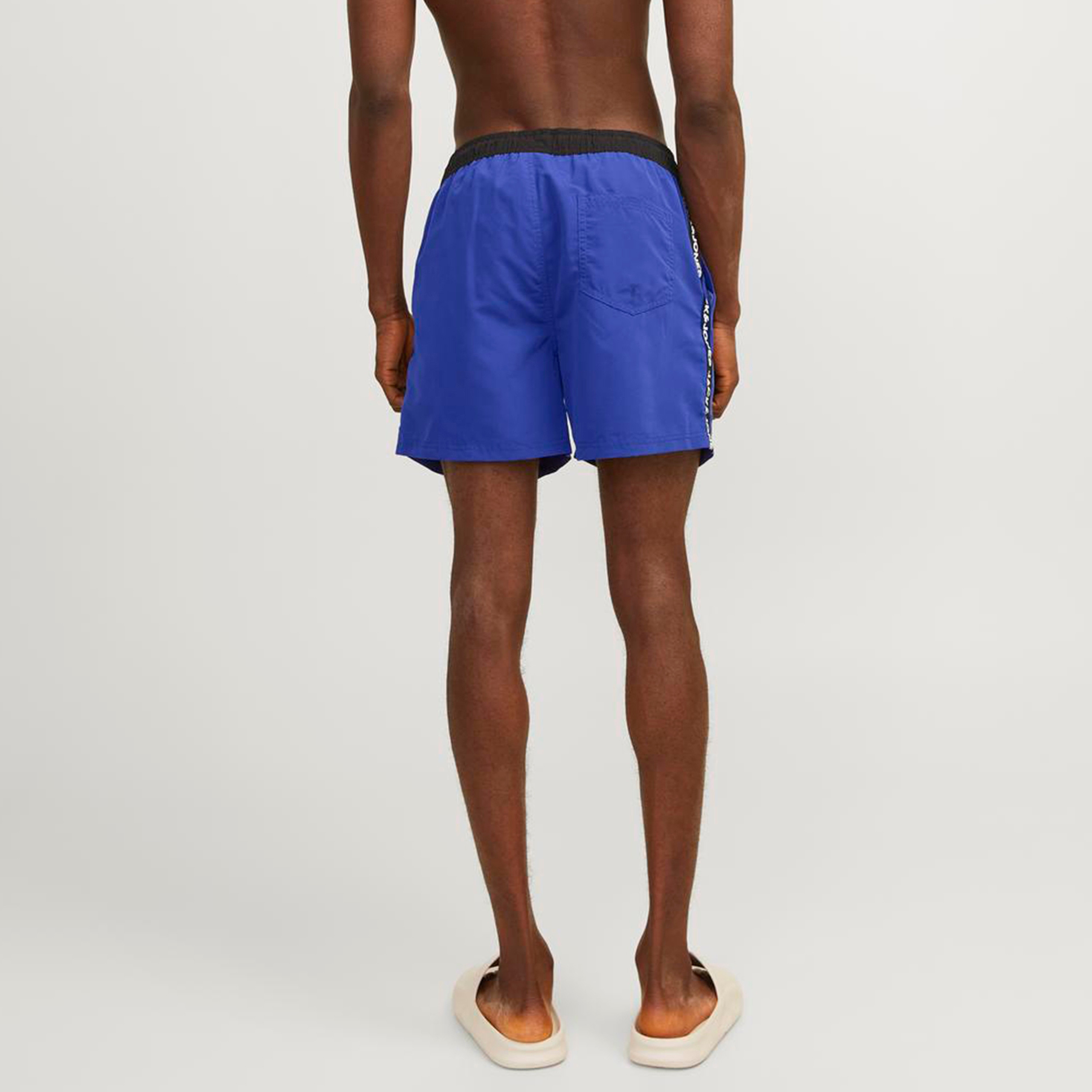 شورت سباحة من جاك آند جونز برباط مع شعار-men-clothing-swimandbeach-shorts-image-4