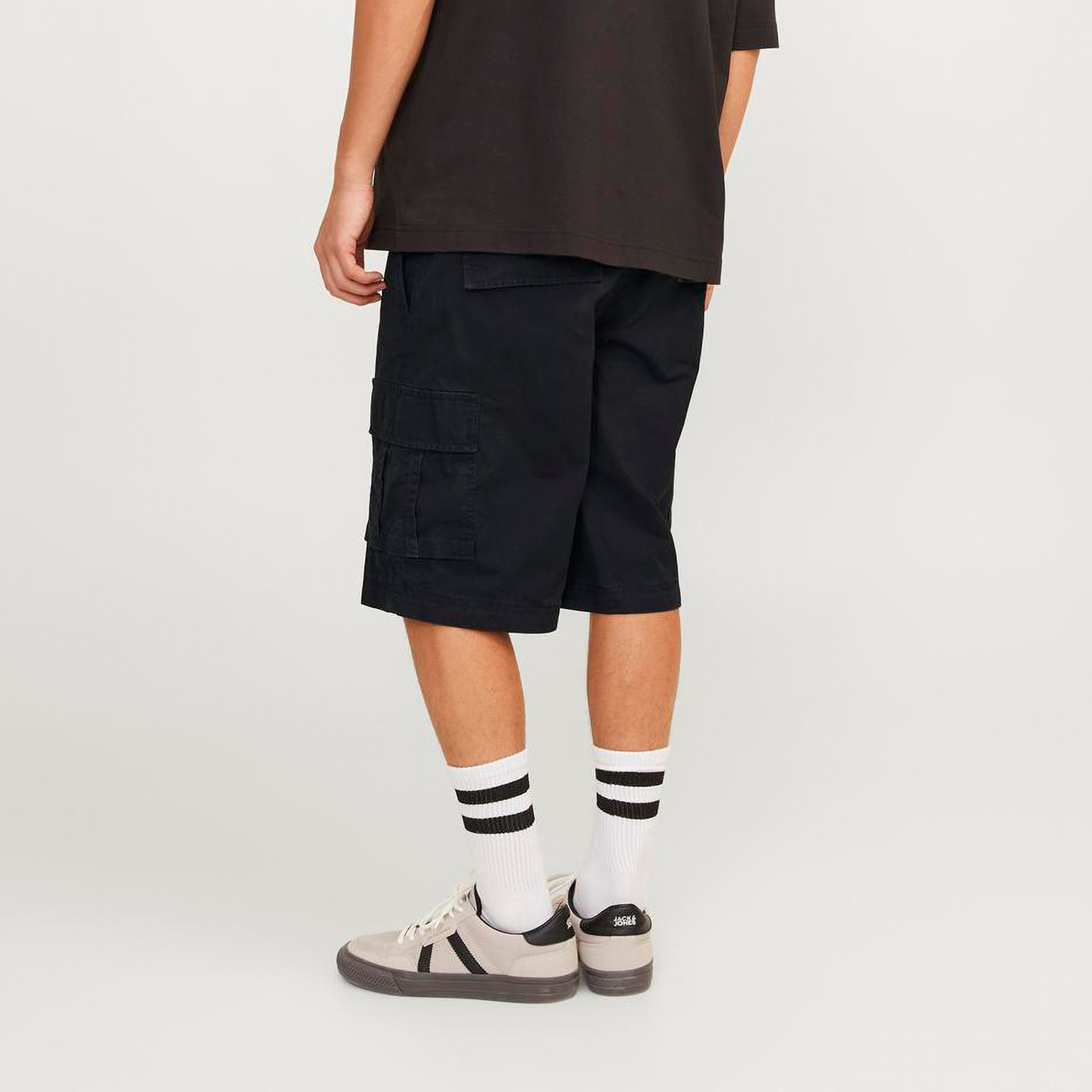 کارْغو شورتس من جاك آند جونز سادة بأزرار ذو متوسط الارتفاع-men-clothing-bottoms-shorts-image-4