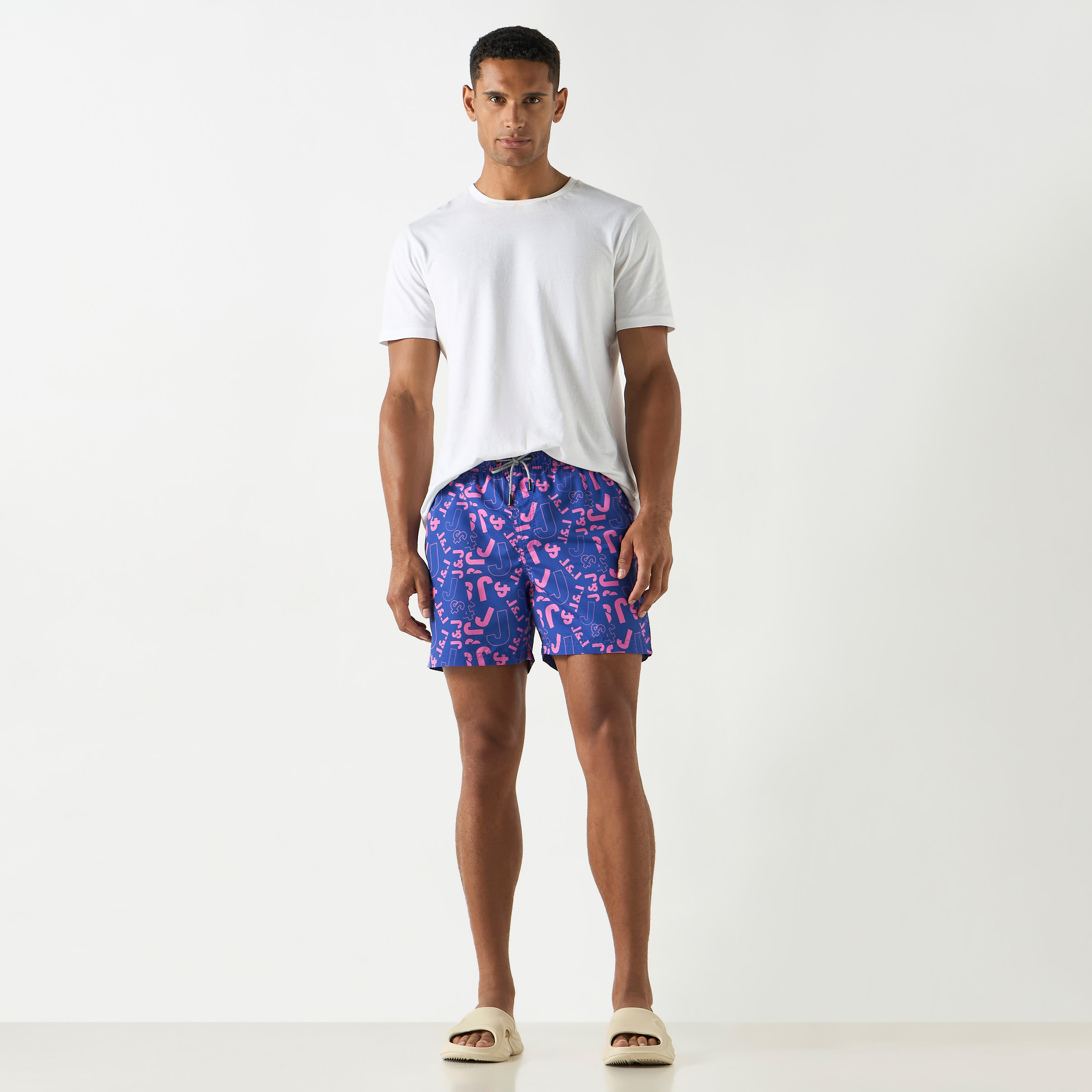 شورت سباحة من جاك آند جونز برباط مع مطبوع-men-clothing-swimandbeach-shorts-image-2