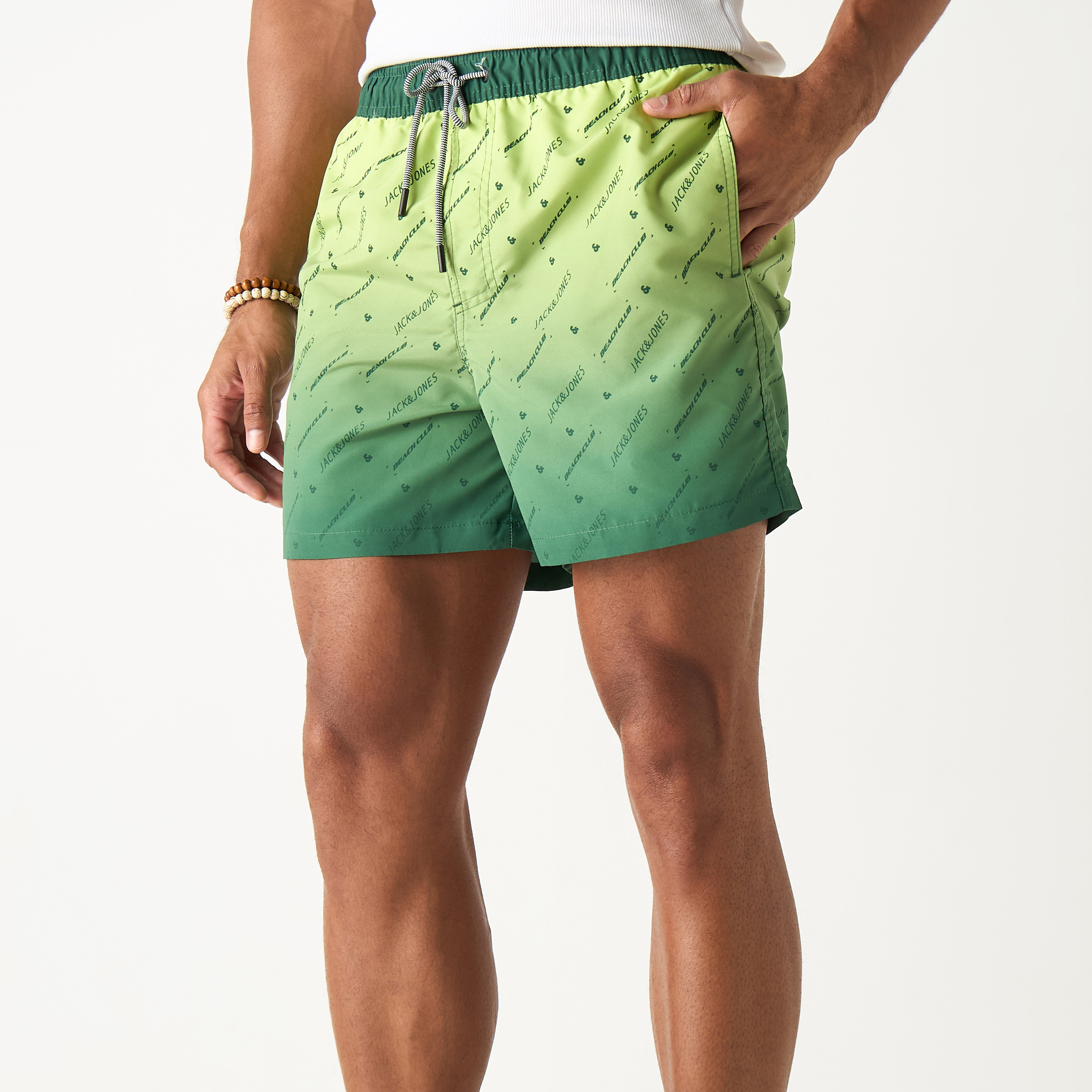 شورت سباحة بحزام خصر أومبير مونوجرام من جاك آند جونز -men-clothing-bottoms-shorts-image-1