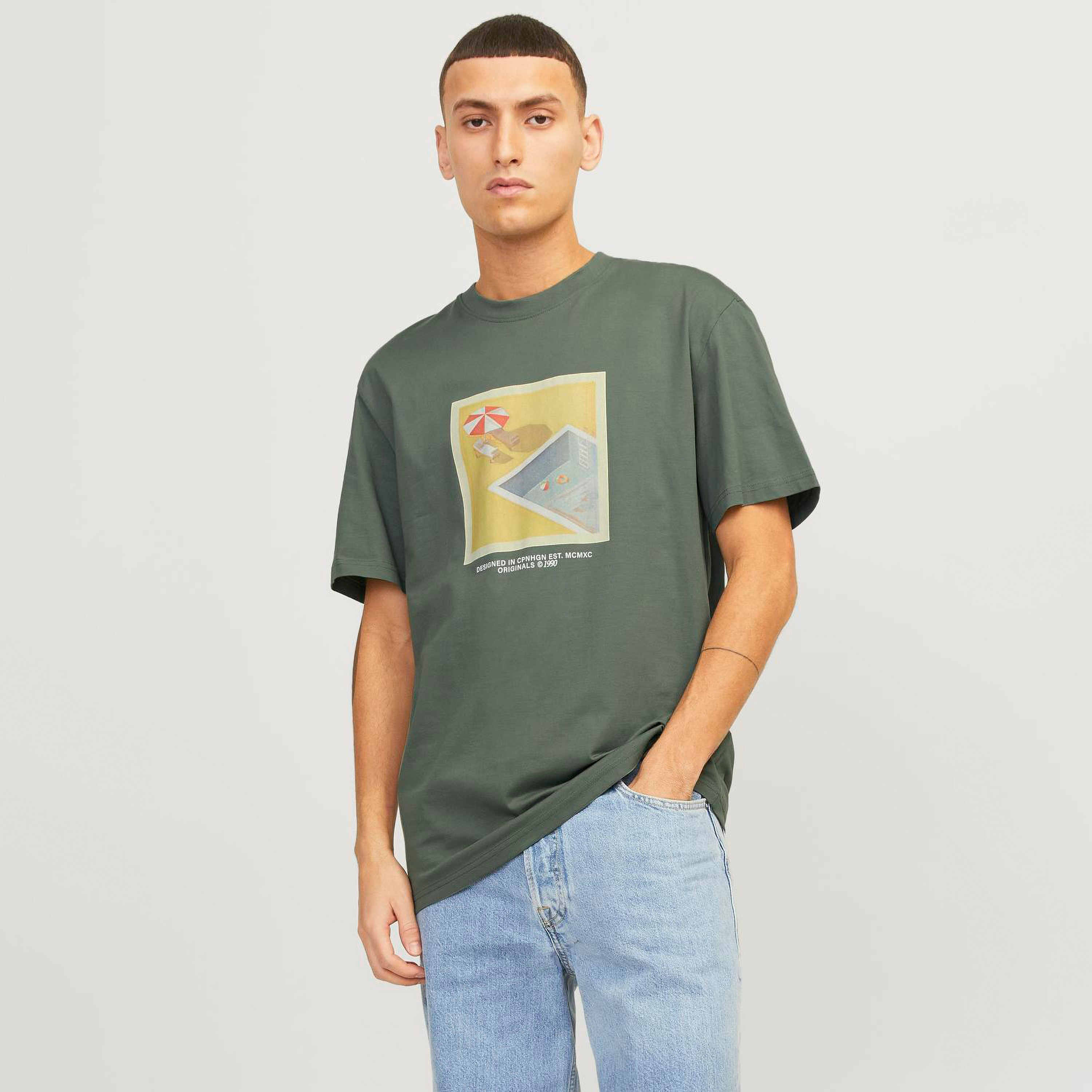 تيشيرت بطبعة جرافيك وياقة دائرية وأكمام قصيرة من جاك آند جونز-men-clothing-tshirtsandpolos-tshirts-image-5