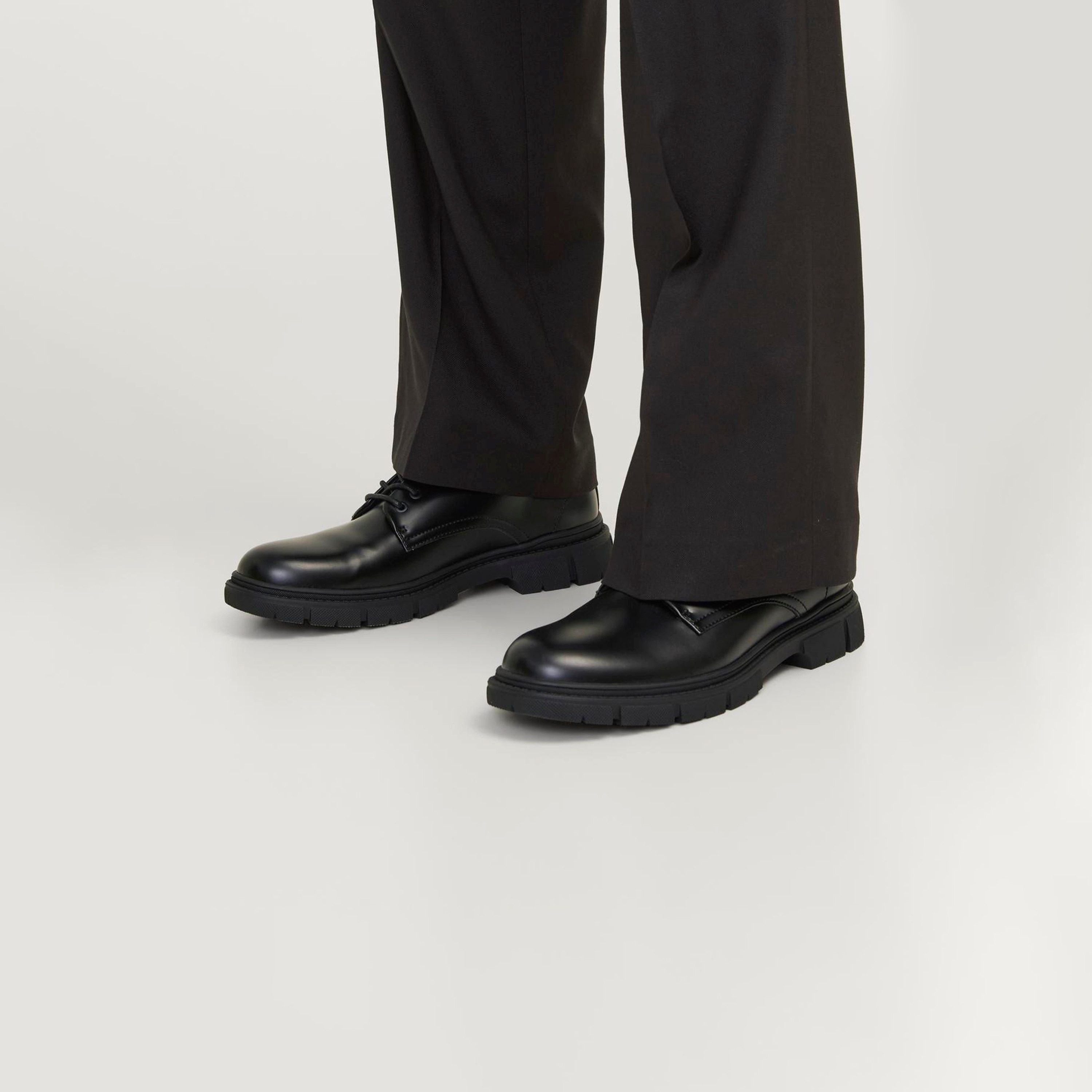 حذاء ديربي برباط للرجال من جاك آند جونز  | 12253995-men-shoes-formalshoes-image-7