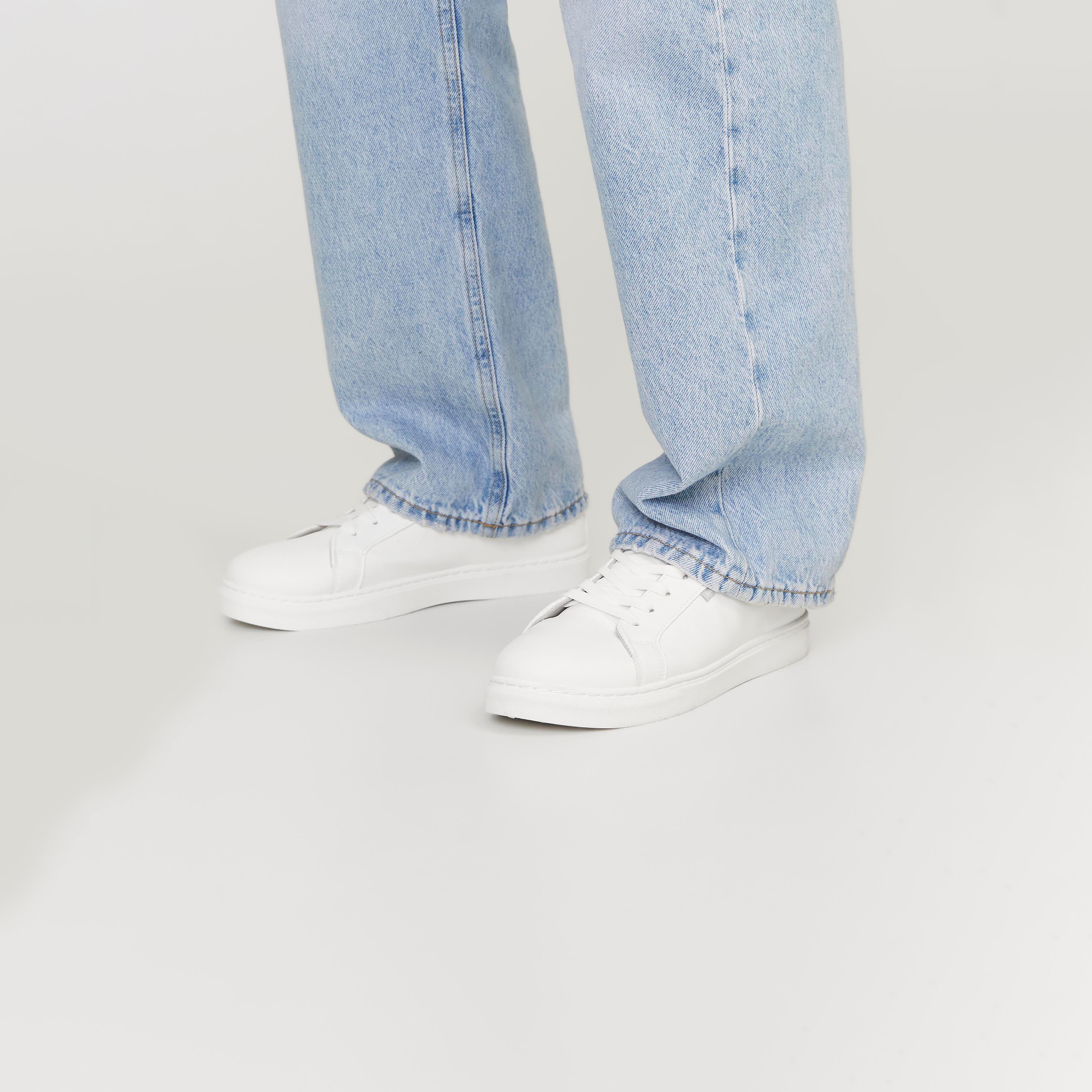 سنيكرز جاك آند جونز للرجال مع رباط برقبة منخفضة-men-shoes-sneakers-image-14