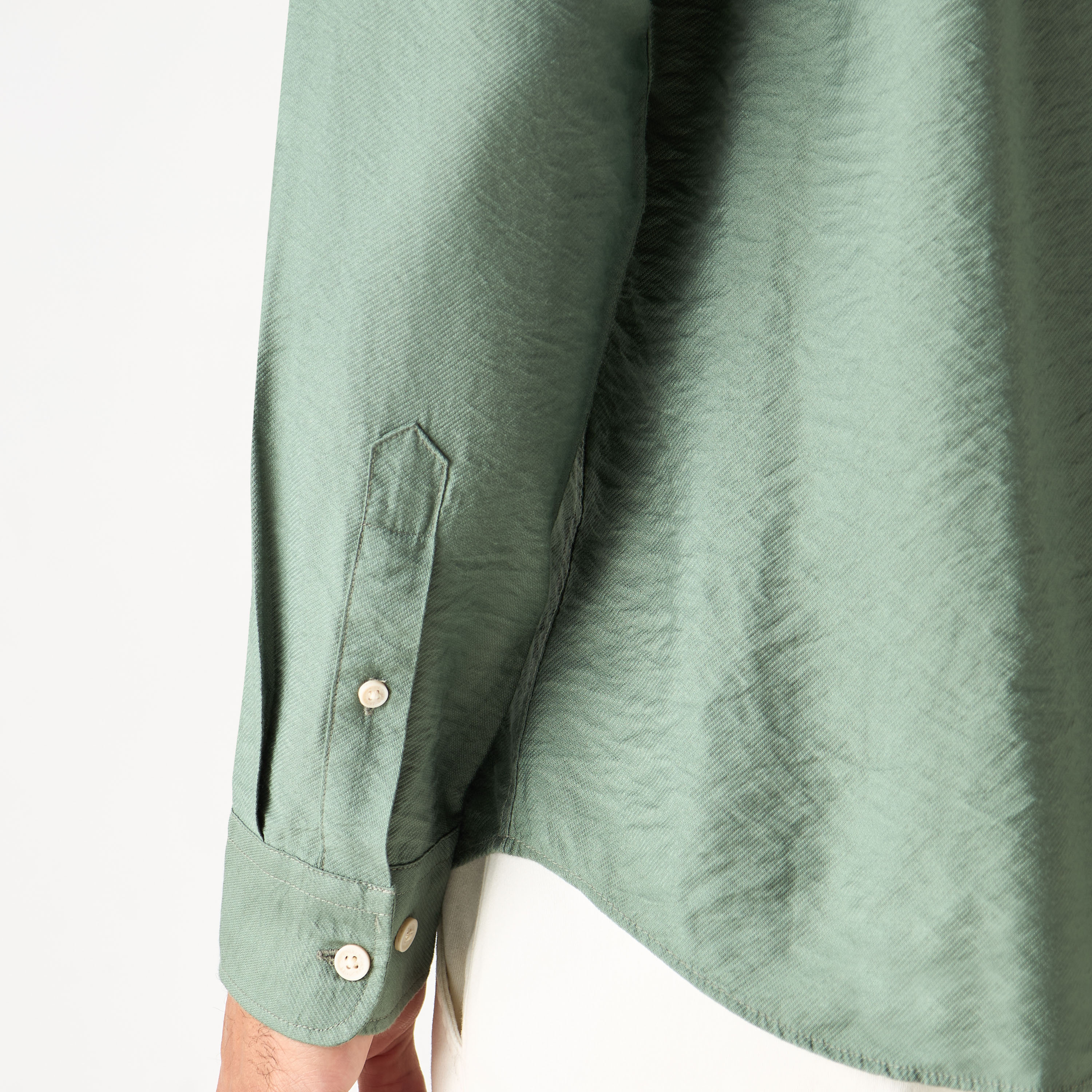 قميص سادة بأكمام طويلة من جاك آند جونز-men-clothing-shirts-image-8