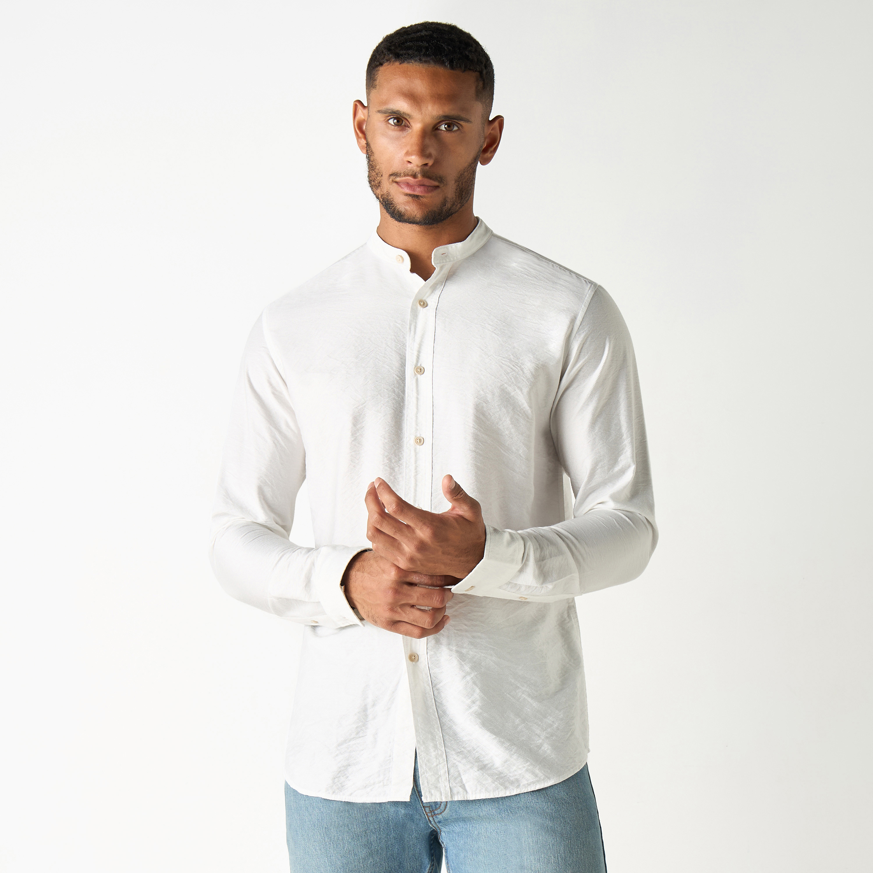 قميص سادة بأكمام طويلة من جاك آند جونز-men-clothing-shirts-image-9
