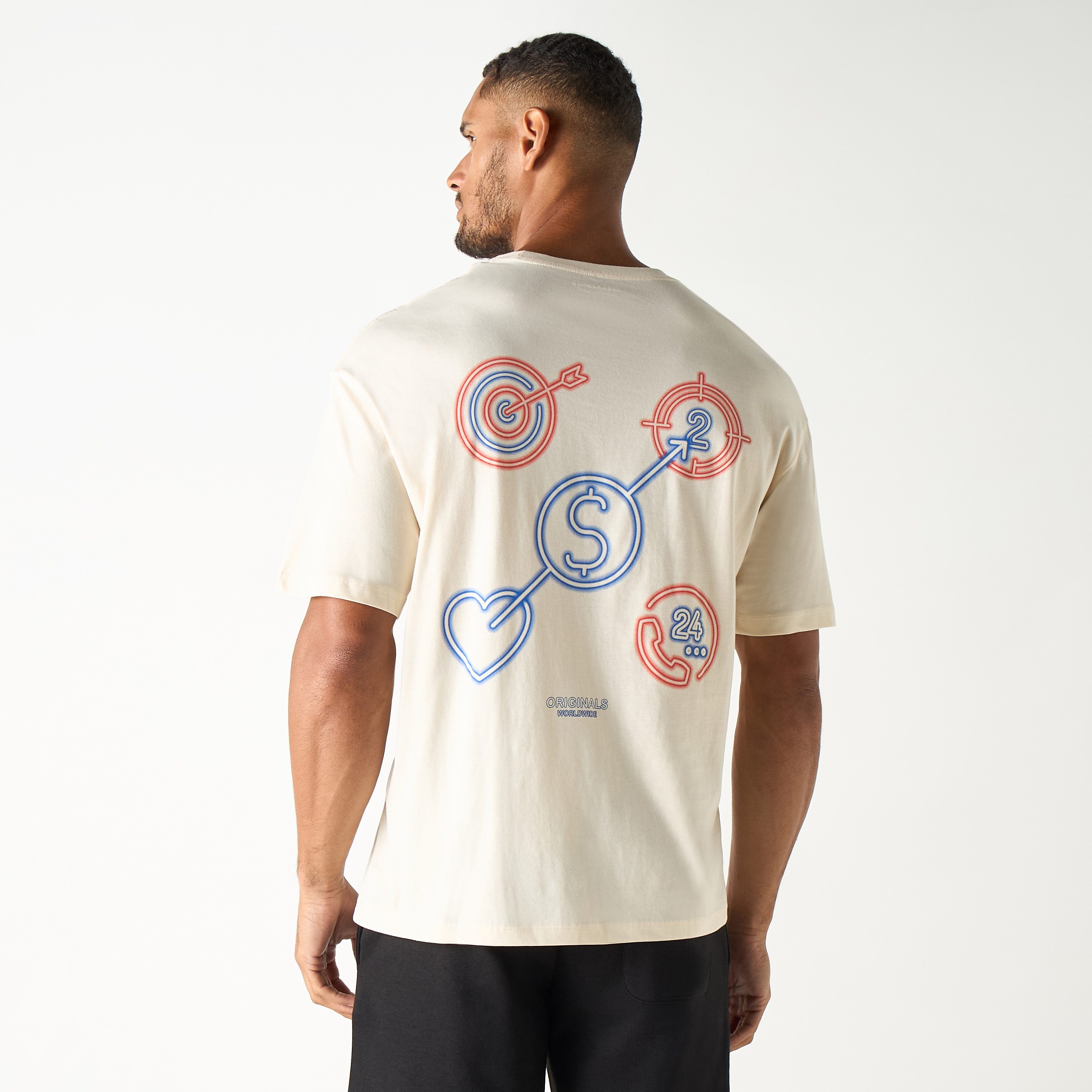 تيشيرت بأكمام قصيرة وياقة دائرية وطبعات من جاك آند جونز-men-clothing-tshirtsandpolos-tshirts-image-11