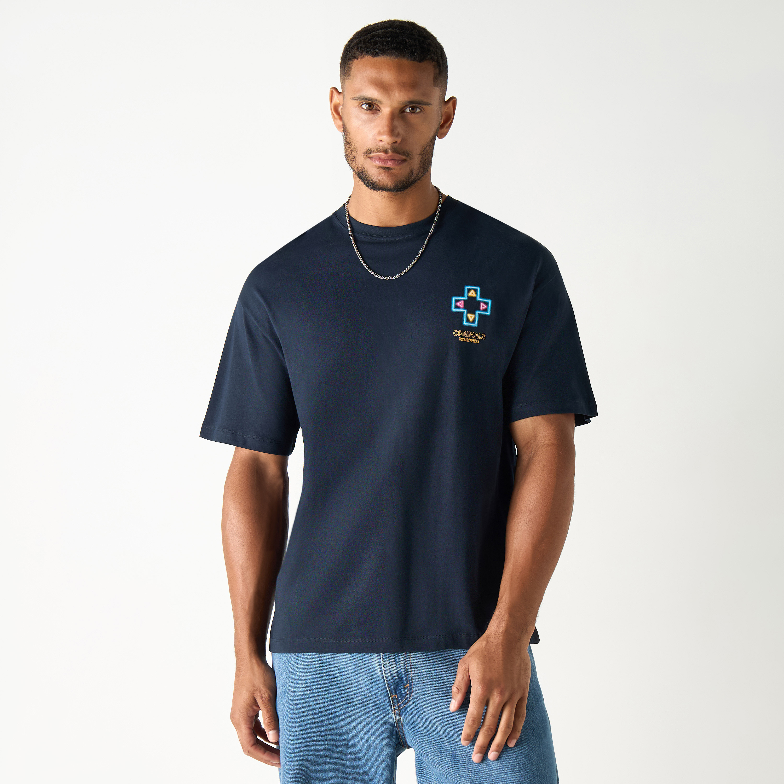 تيشيرت بأكمام قصيرة وياقة دائرية وطبعات من جاك آند جونز-men-clothing-tshirtsandpolos-tshirts-image-5