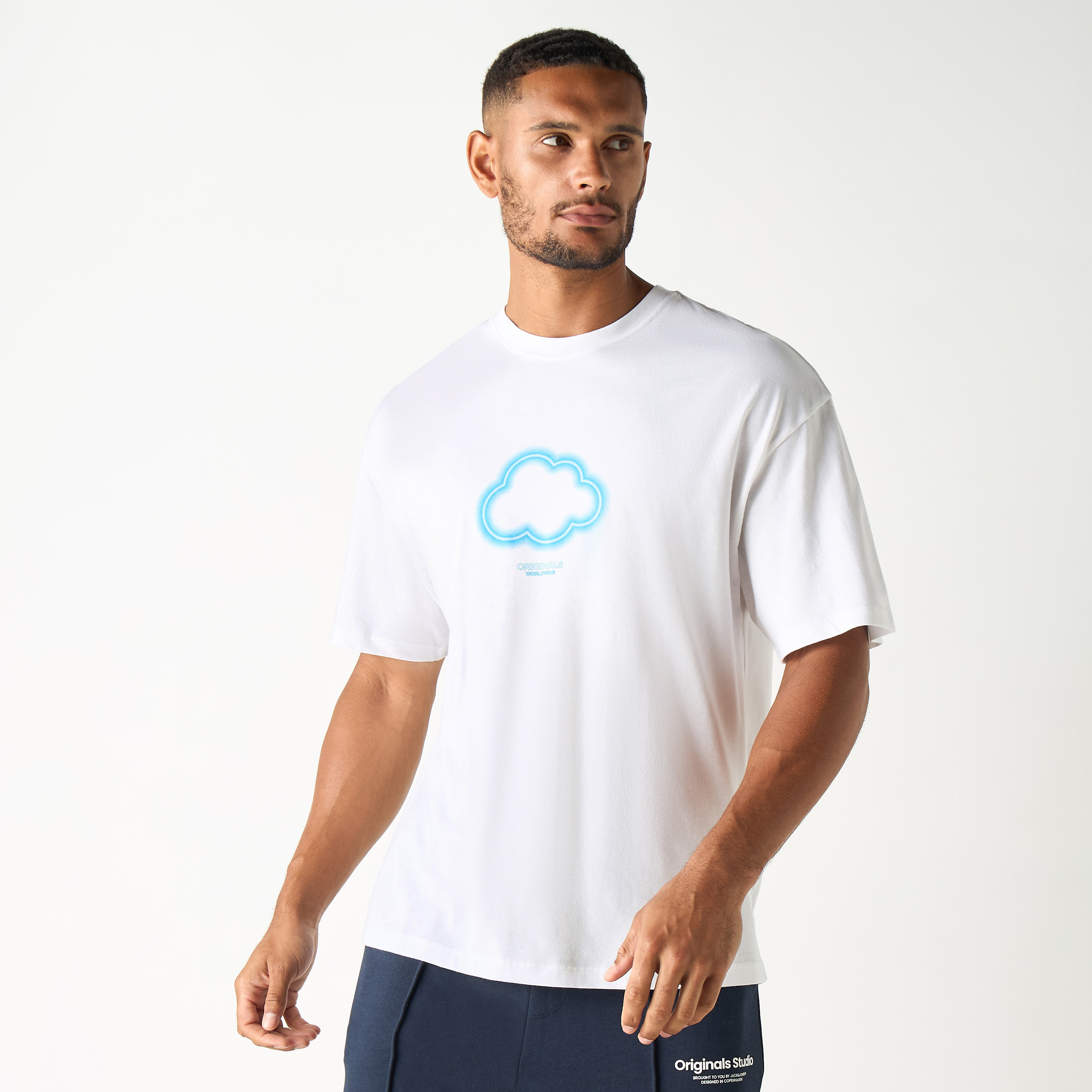 تيشيرت بأكمام قصيرة وياقة دائرية وطبعات من جاك آند جونز-men-clothing-tshirtsandpolos-tshirts-image-13