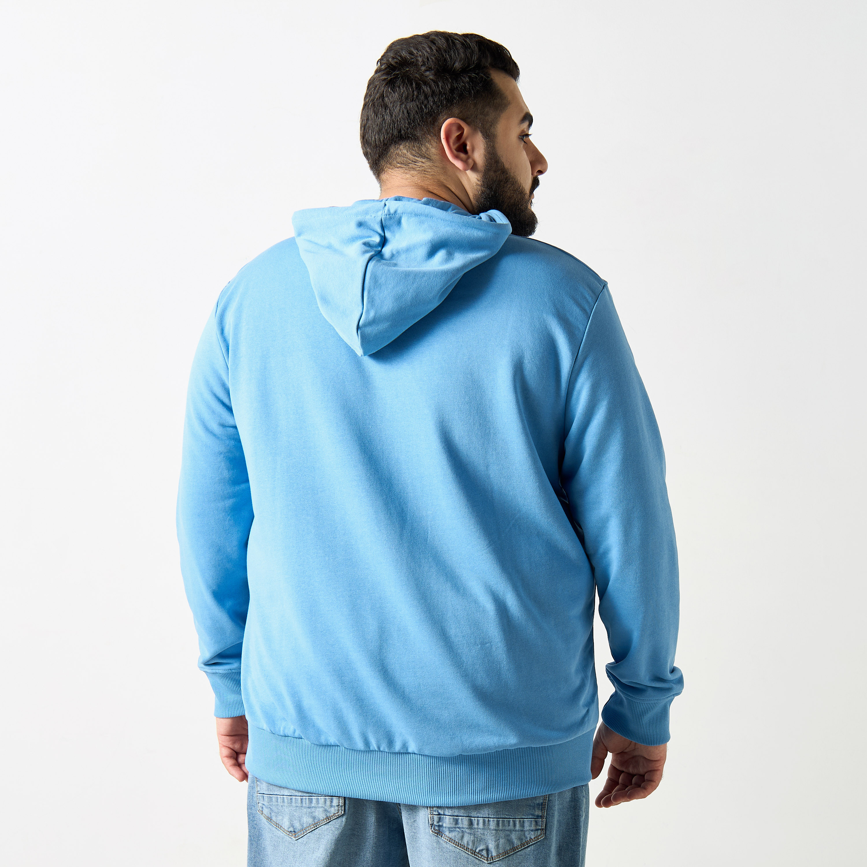 هودي ذو مقاس كبير من جاك آند جونز بشعار وجيب كانغارو-men-winterwear-hoodiesandsweatshirts-image-8