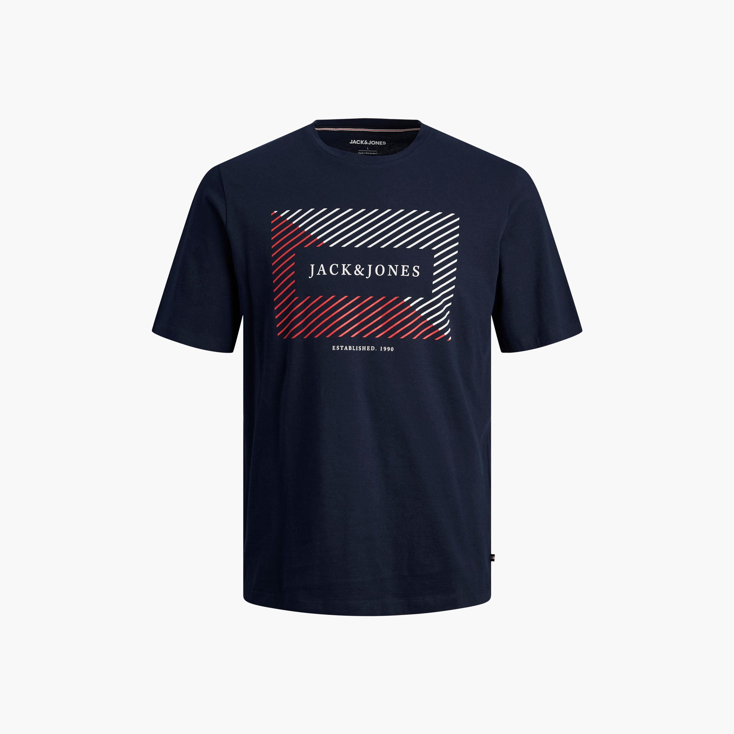 تيشيرت بأكمام قصيرة وياقة دائرية وشعار ذو بلس سايز من جاك آند جونز-men-clothing-tshirtsandpolos-tshirts-image-5