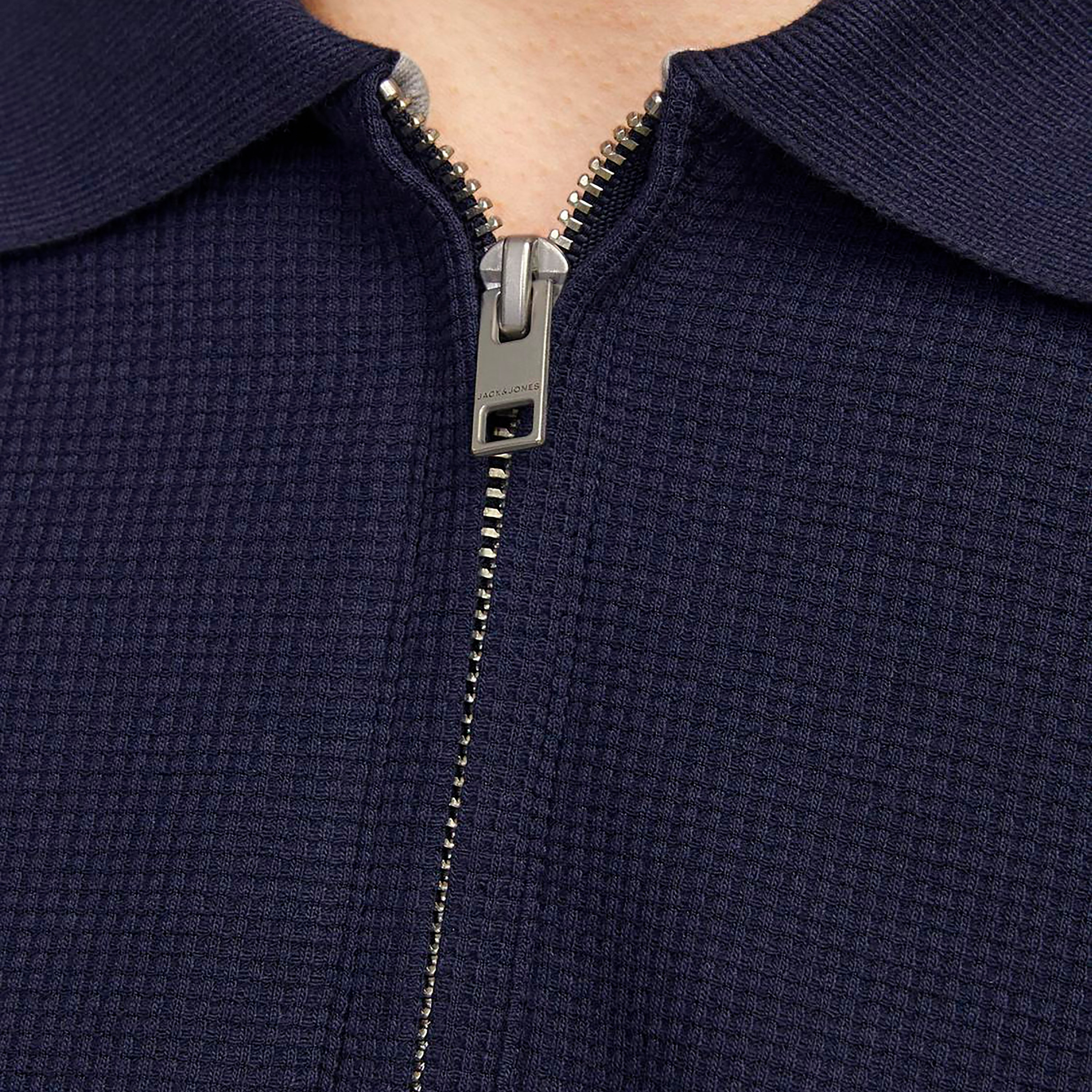 بولو تي شيرت ذو ياقة من جاك آند جونز بأكمام قصيرة مع تكسثرد-men-clothing-tshirtsandpolos-polos-image-3
