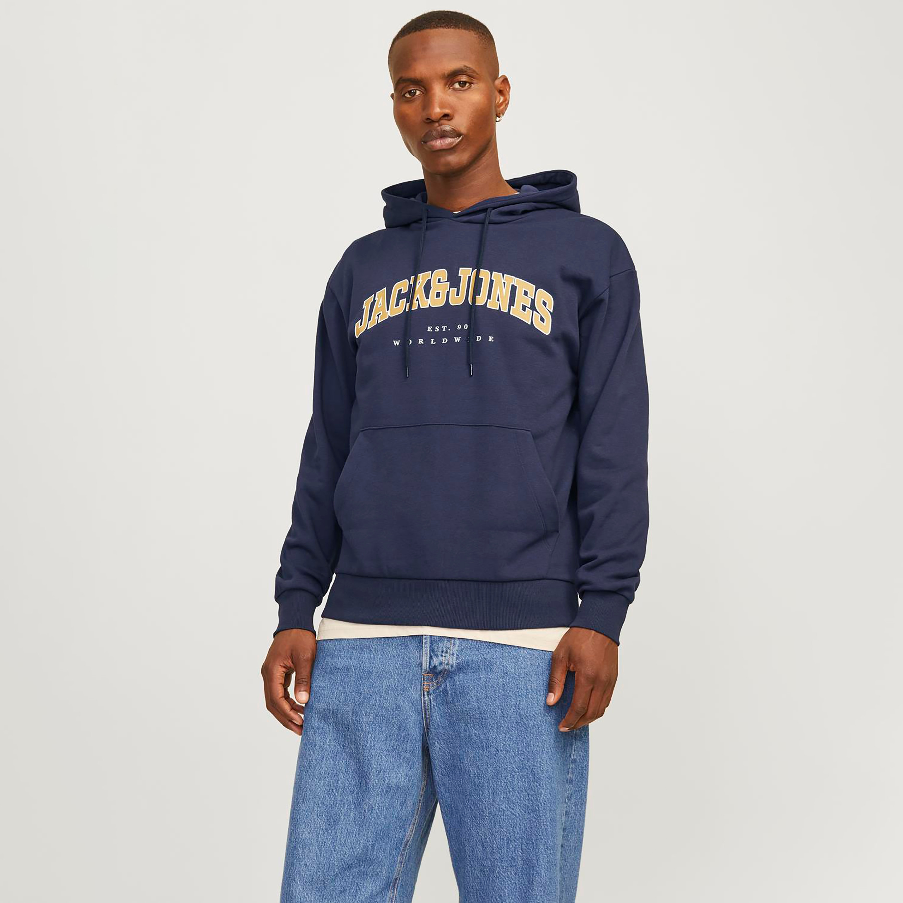 هوديي رجالي بأكمام طويلة وشعار جاك آند جونز-men-winterwear-hoodiesandsweatshirts-image-5